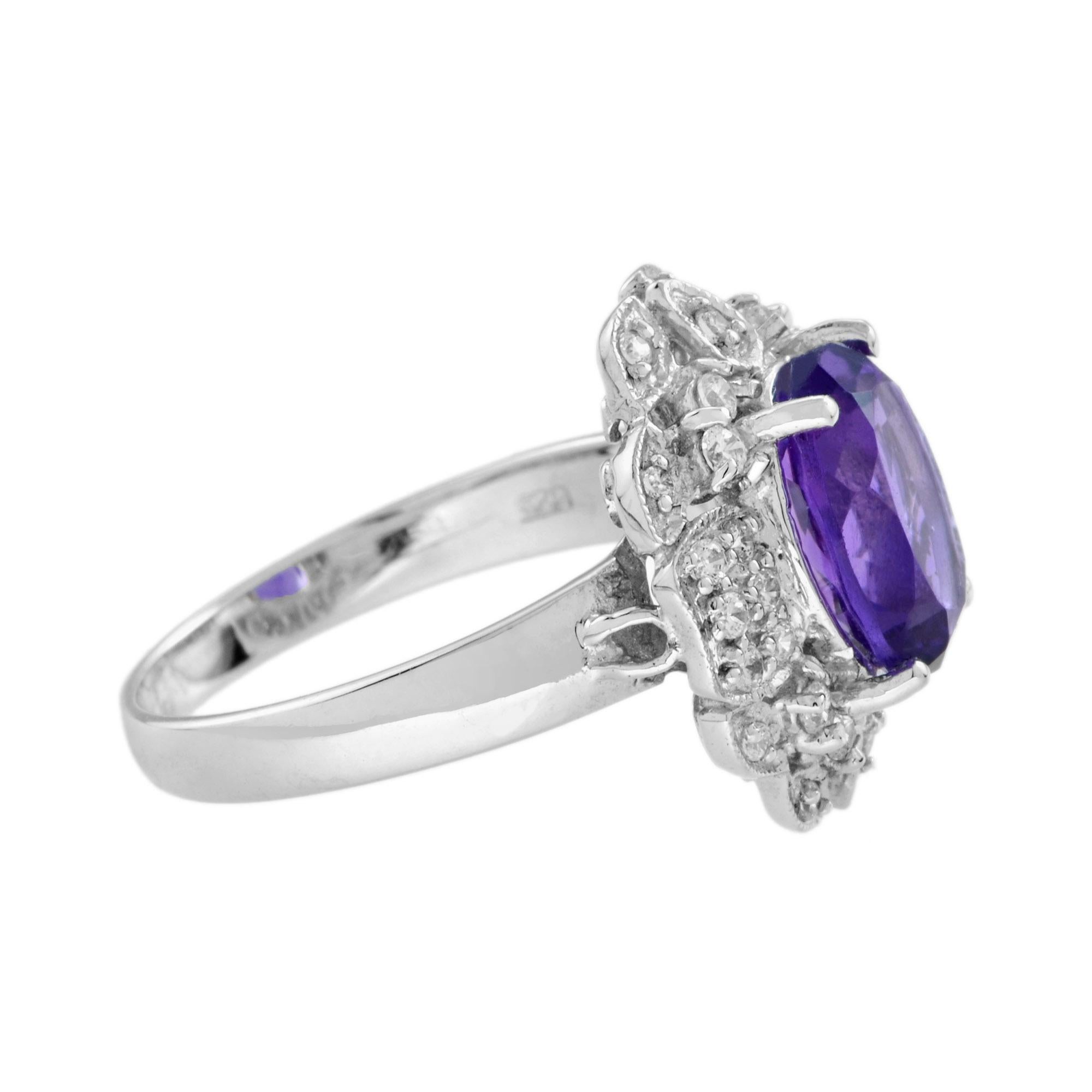 Taglio ovale Oval Shape Purple Violet Amethyst & Diamond Halo Set 14K White Gold Vintage Ring in vendita