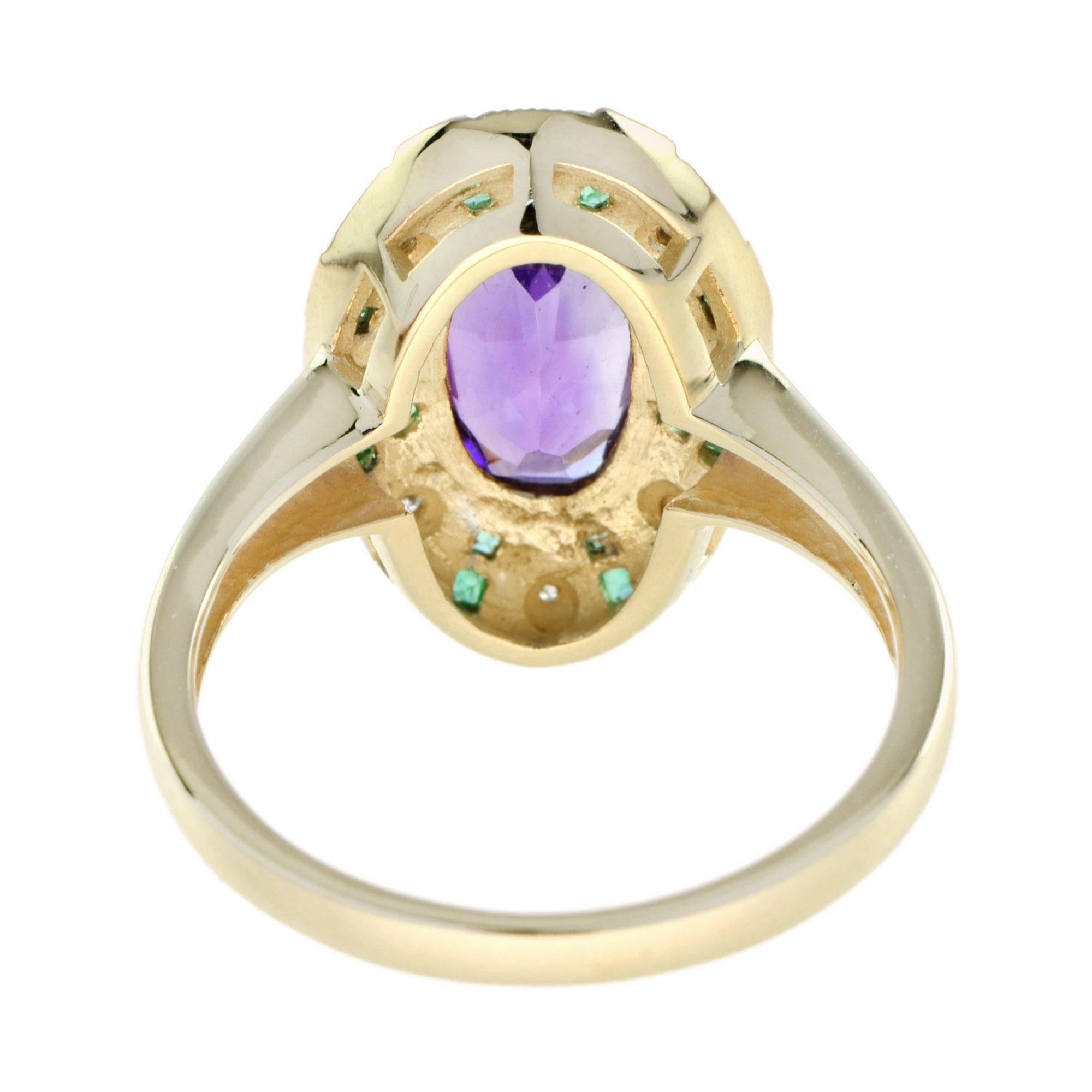 Taglio ovale Oval Shape Purple Violet Amethyst with Green Emerald & Diamond Cluster Gold Ring in vendita