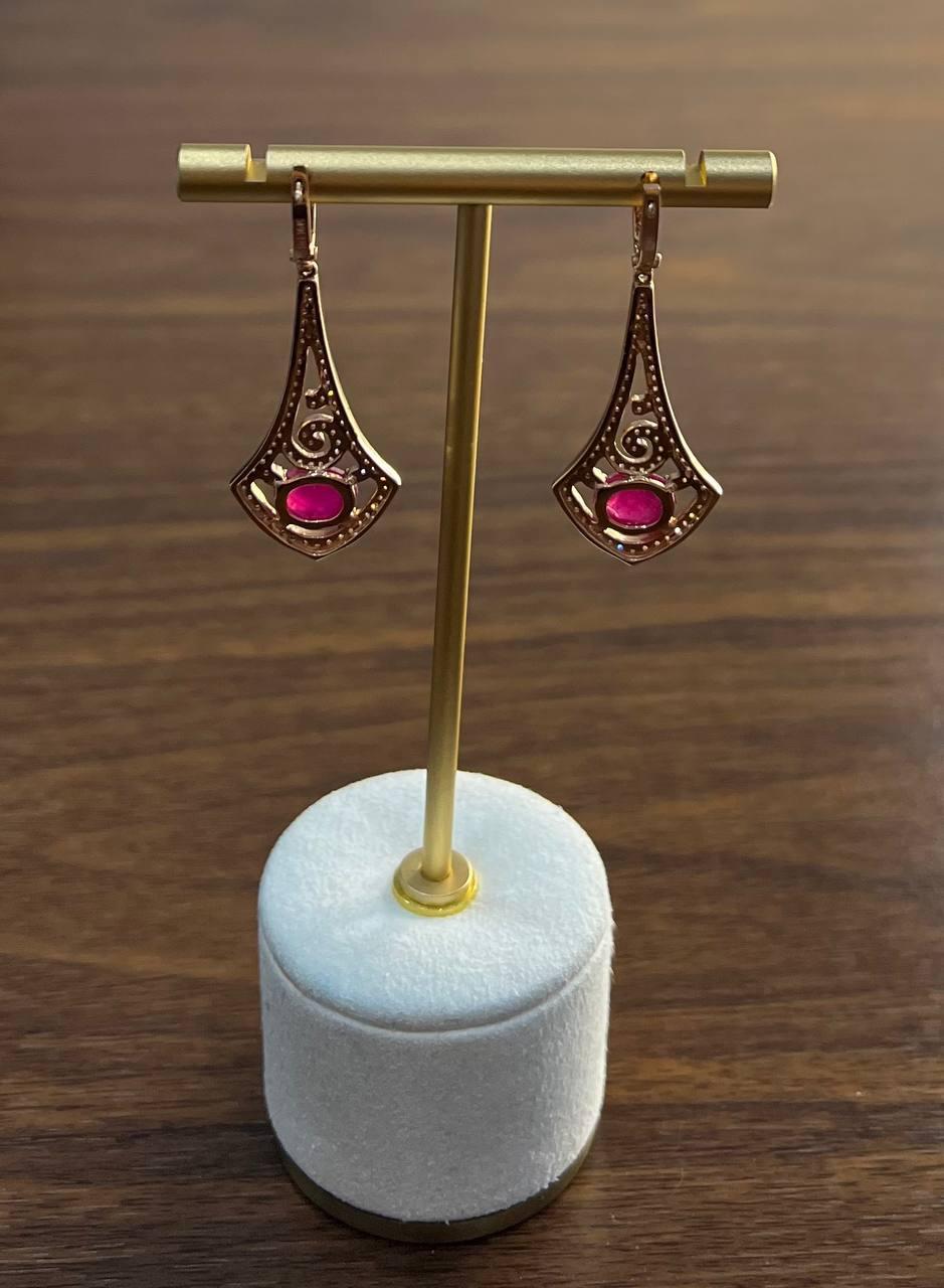 Orecchini con cabochon di rubino rosso rosa di forma ovale in oro bianco 14K in vendita 5