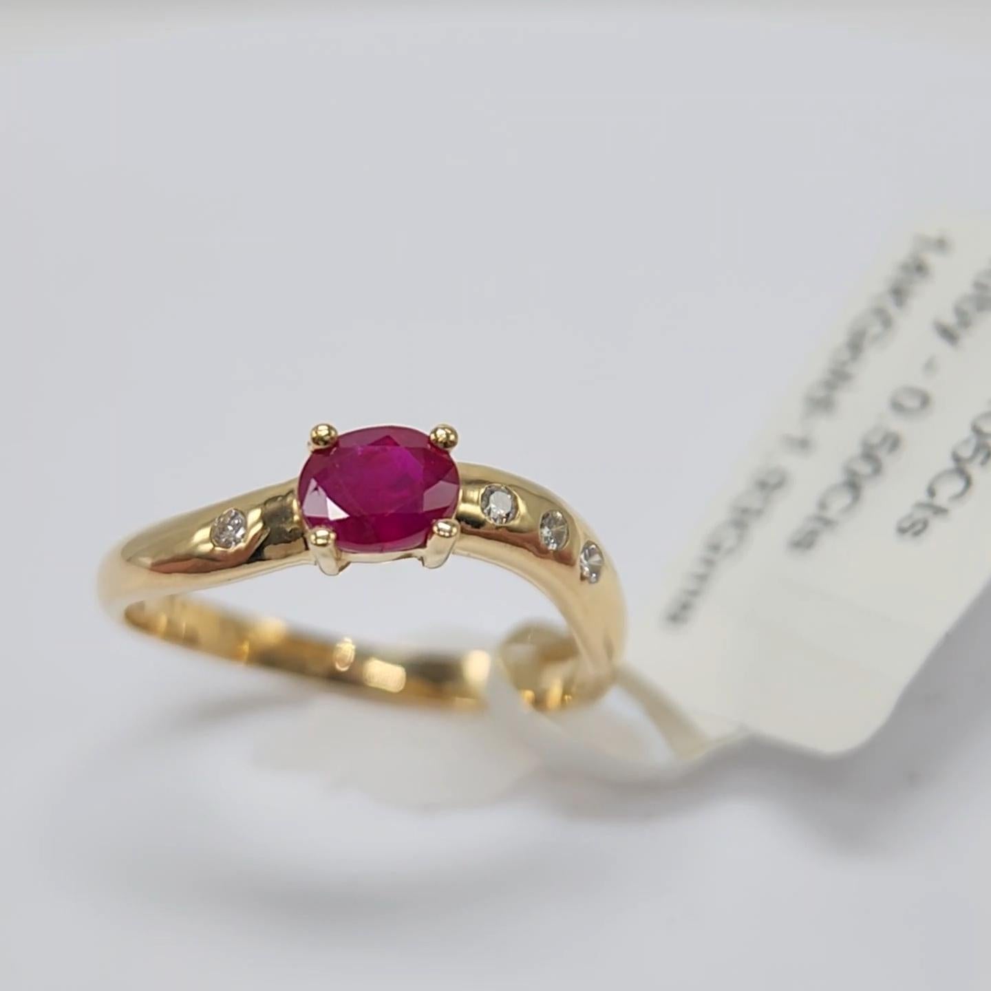 Oval Shape Ruby 0.50 Carat Ring 14 Karat Yellow Gold with Diamonds For Sale 5