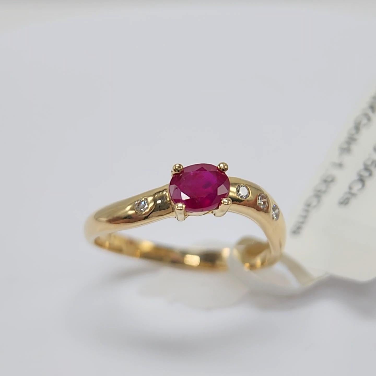 Oval Shape Ruby 0.50 Carat Ring 14 Karat Yellow Gold with Diamonds For Sale 1