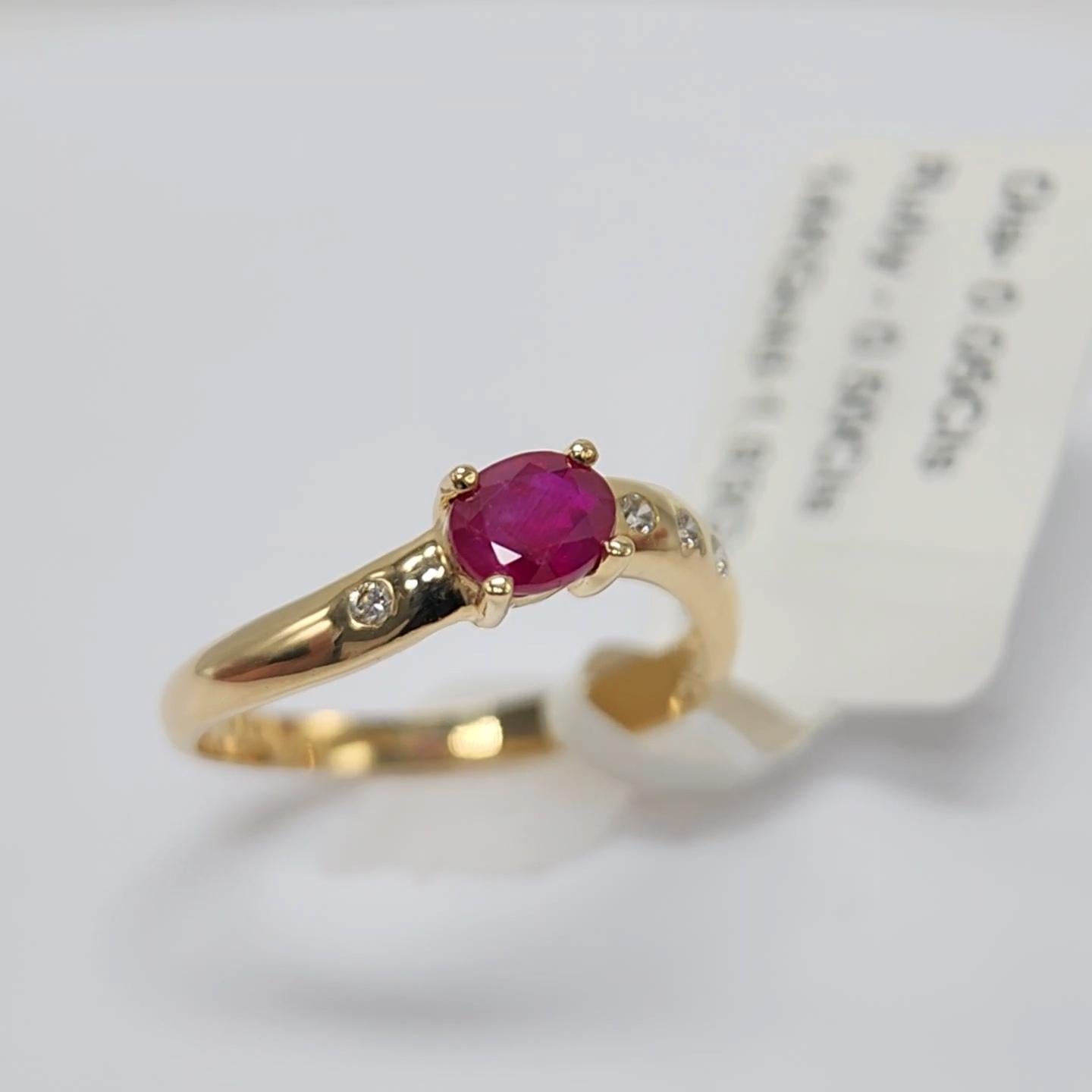 Oval Shape Ruby 0.50 Carat Ring 14 Karat Yellow Gold with Diamonds For Sale 3