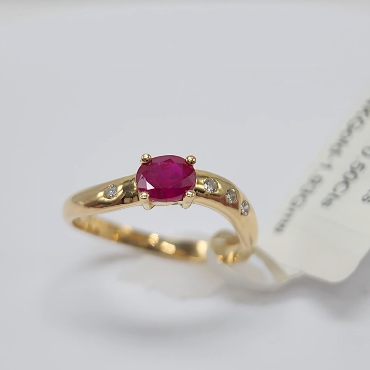 Oval Shape Ruby 0.50 Carat Ring 14 Karat Yellow Gold with Diamonds For Sale 4