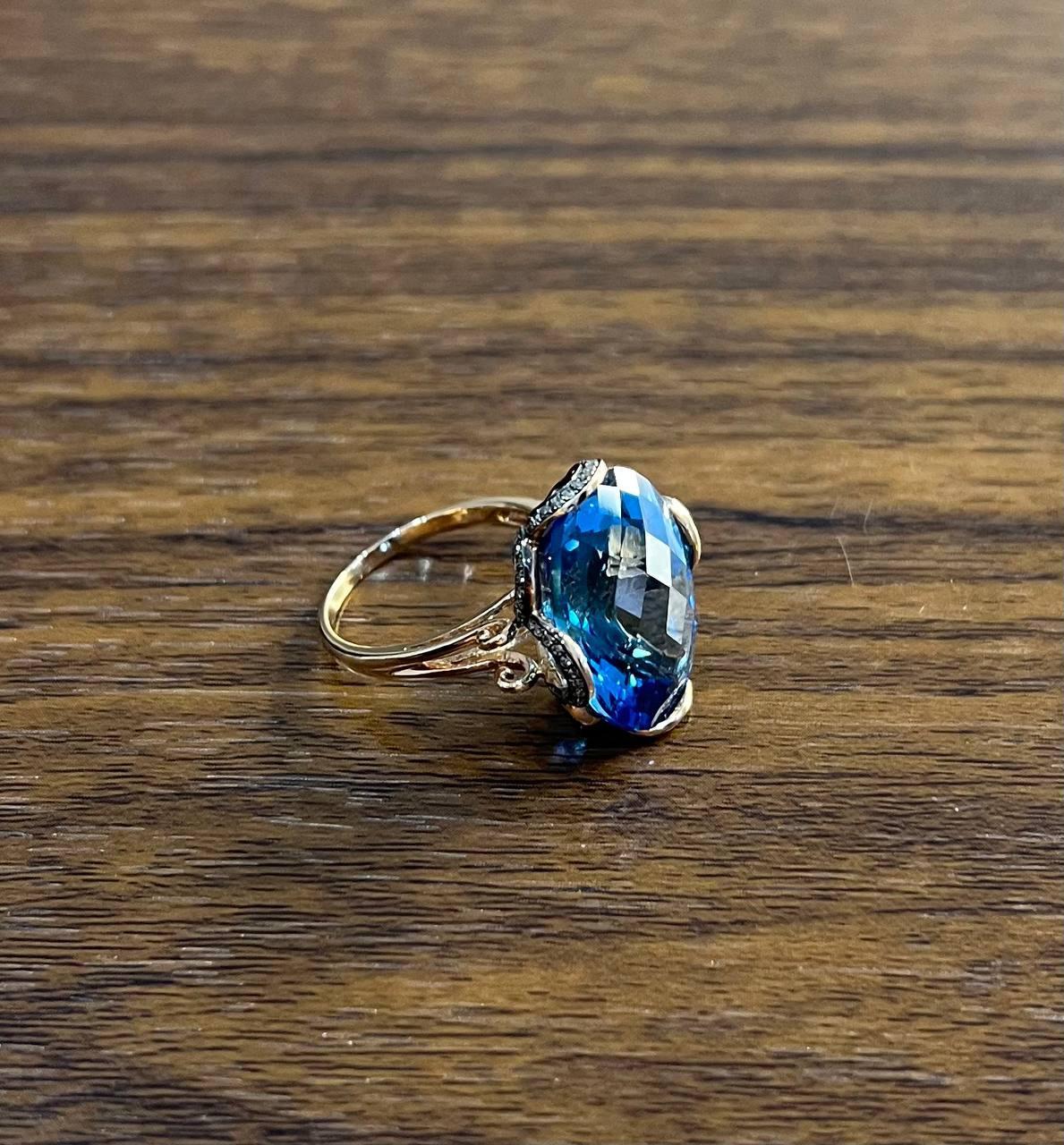 Oval Shape Swiss Blue Topaz 14K Rose Gold Champagne Halo Cocktail Ring For Sale 1