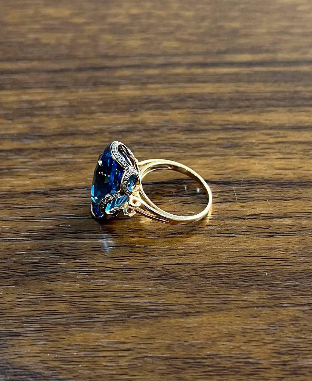 Oval Shape Swiss Blue Topaz 14K Rose Gold Champagne Halo Cocktail Ring For Sale 2