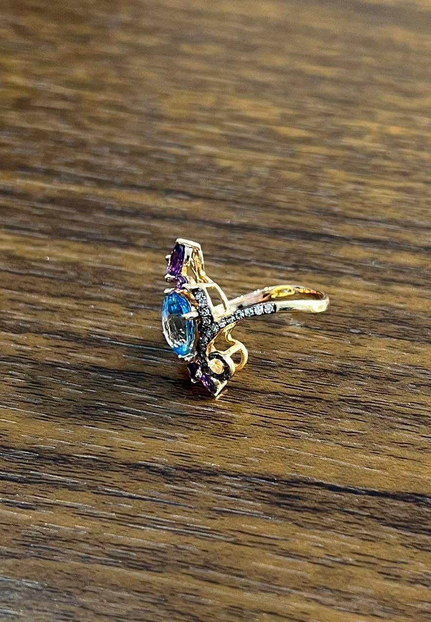 Oval Shape Swiss Blue Topaz Floral Flower Amethyst 14K Rose Gold Diamonds Ring For Sale 2