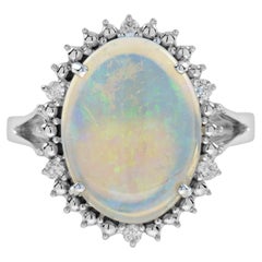 Ovaler weißer Opal & Diamant Vintage Style Cocktail 9K Weißgold Ring