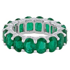 Bague jonc émeraude de Zambie de forme ovale SI/H en or blanc 14 carats