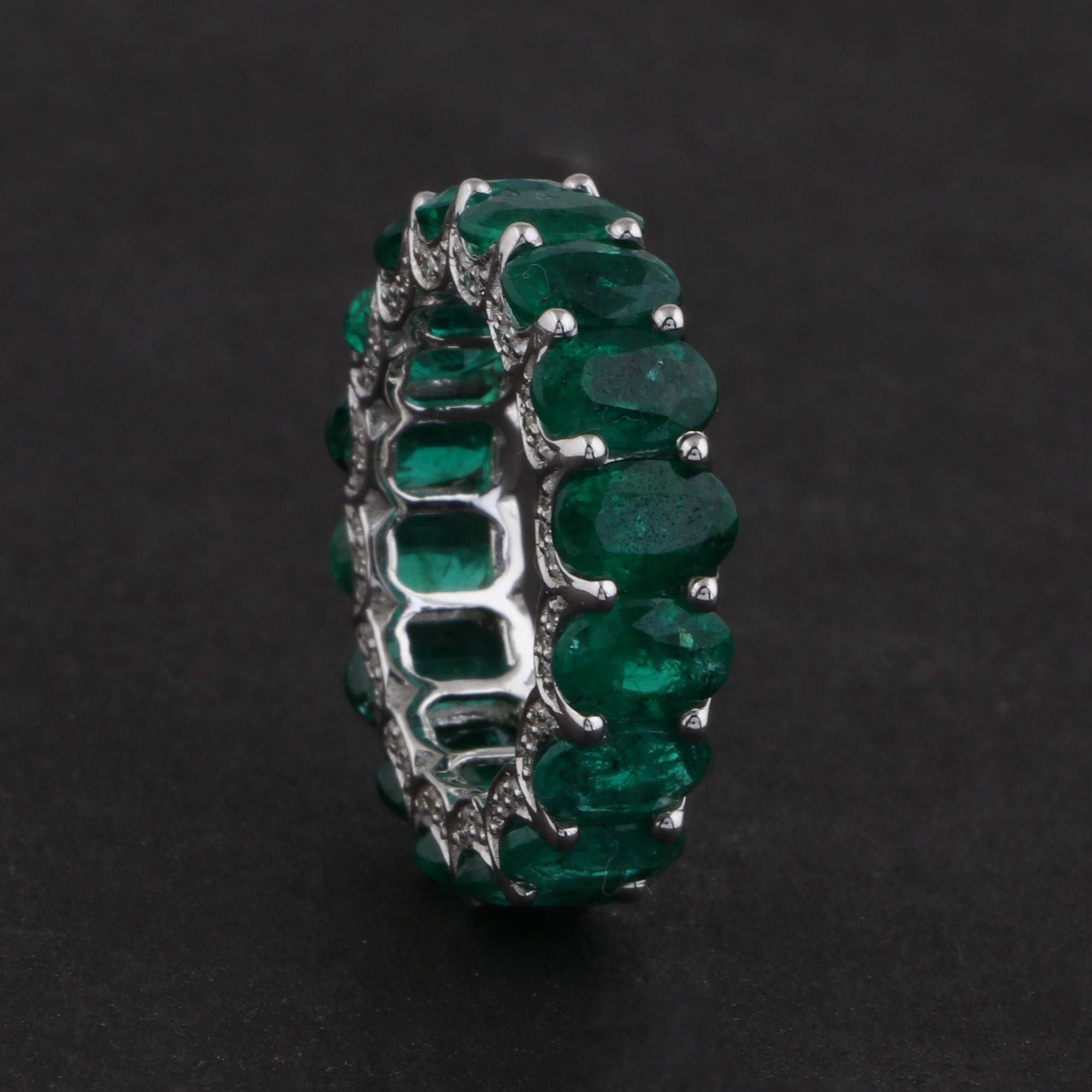 Oval Cut Oval Shape Zambian Emerald Band Ring SI/H Diamond 18 Karat White Gold Jewelry For Sale