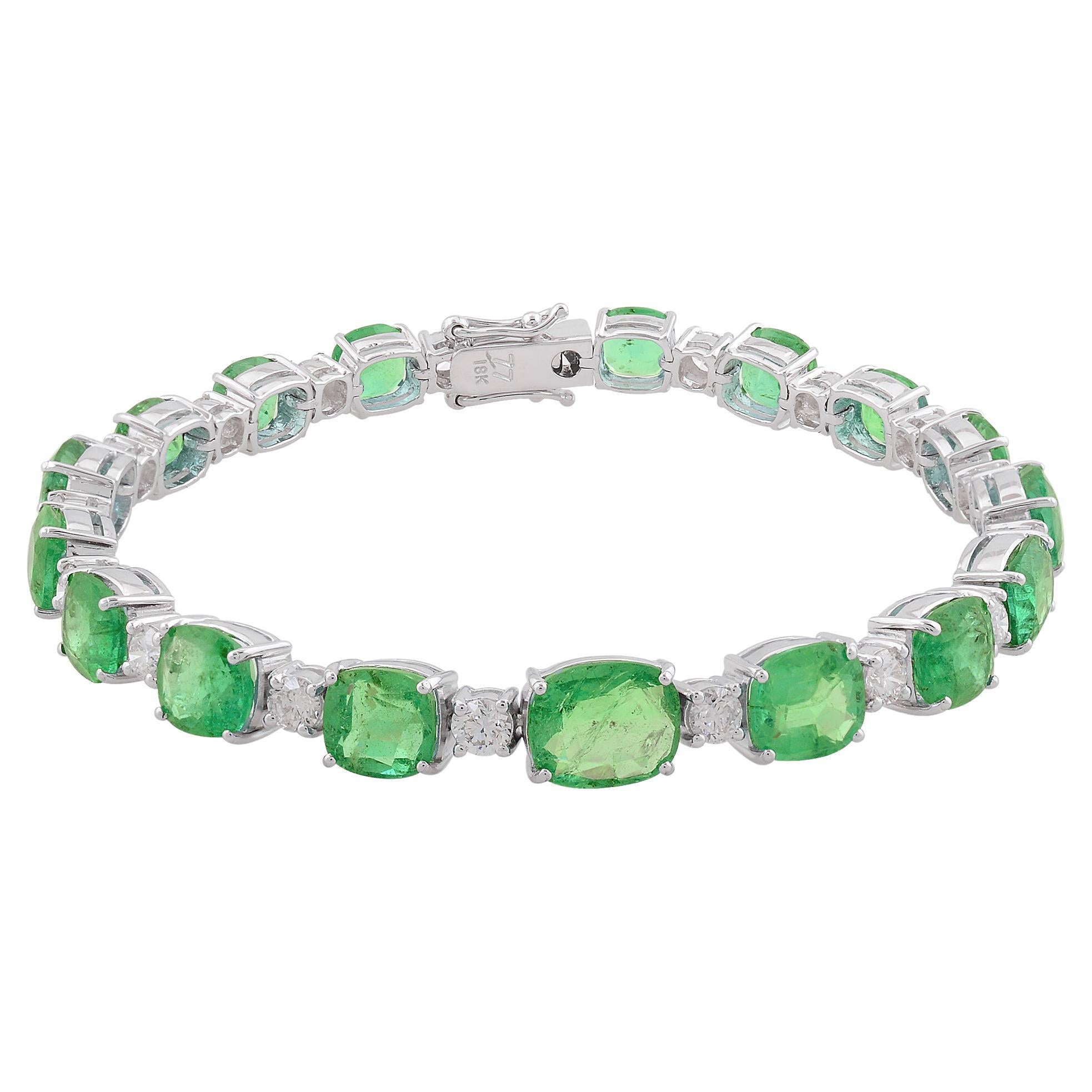 Oval Shape Natural Emerald Bracelet Diamond 18 Karat White Gold Fine Jewelry For Sale