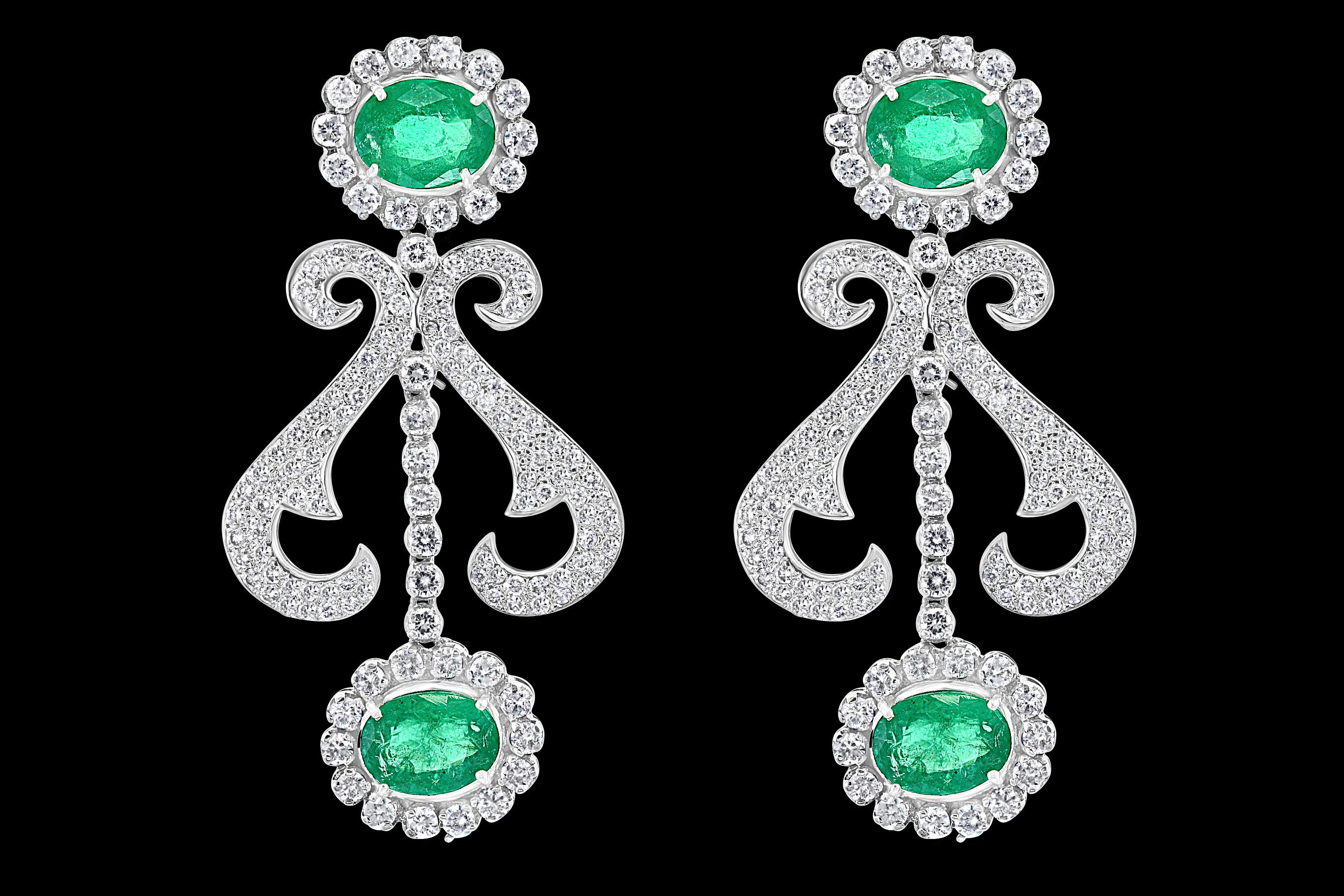 Women's Oval Natural Zambian Emerald & Diamond Fringe Necklace and Earring Bridal Suite For Sale