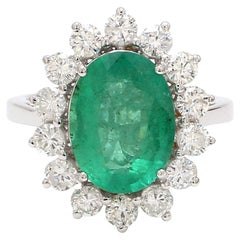 Oval Shape Natural Emerald Gemstone Cocktail Ring Diamond 18 Karat White Gold