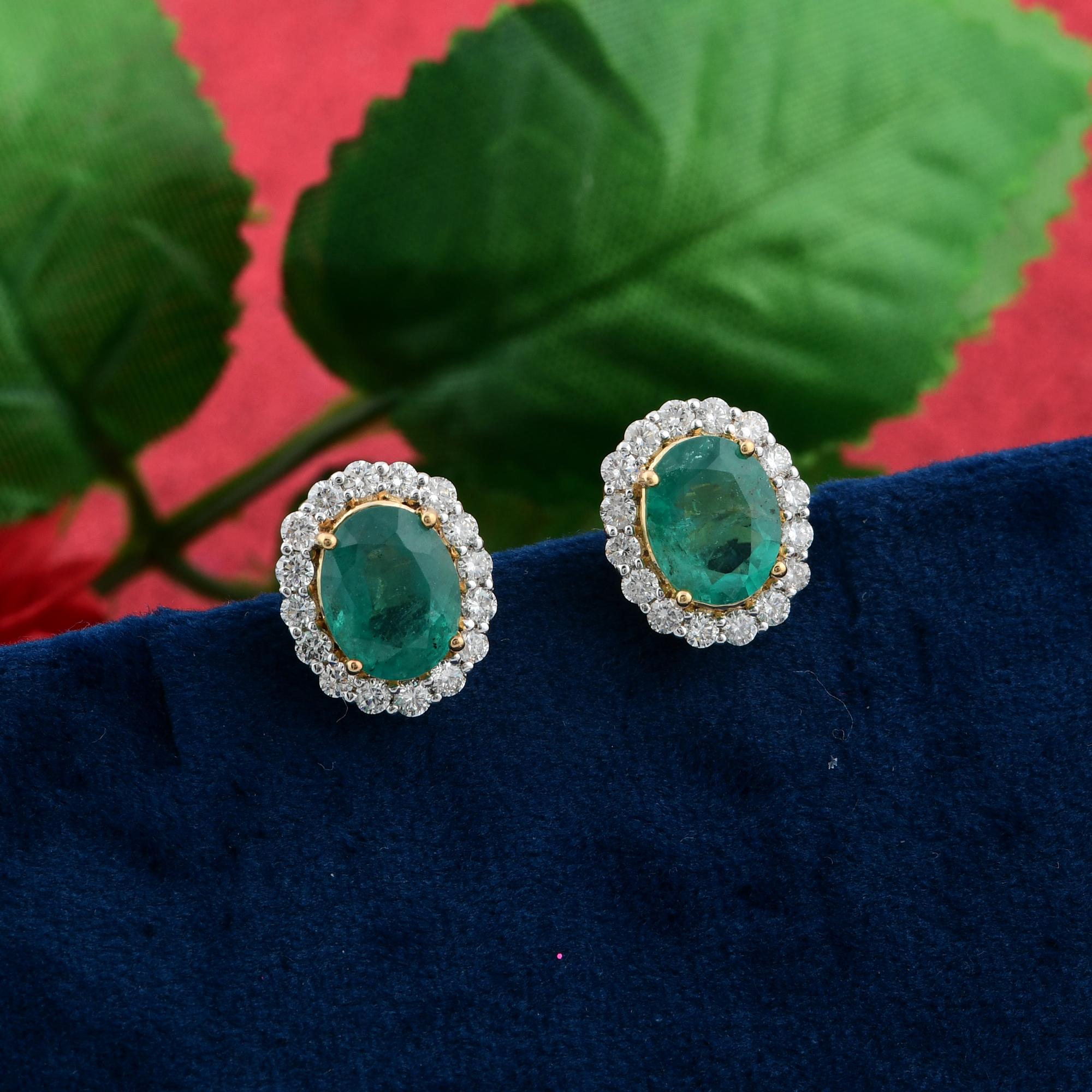 Modern Oval Shape Natural Emerald Gemstone Stud Earrings Diamond 18 Karat Yellow Gold For Sale