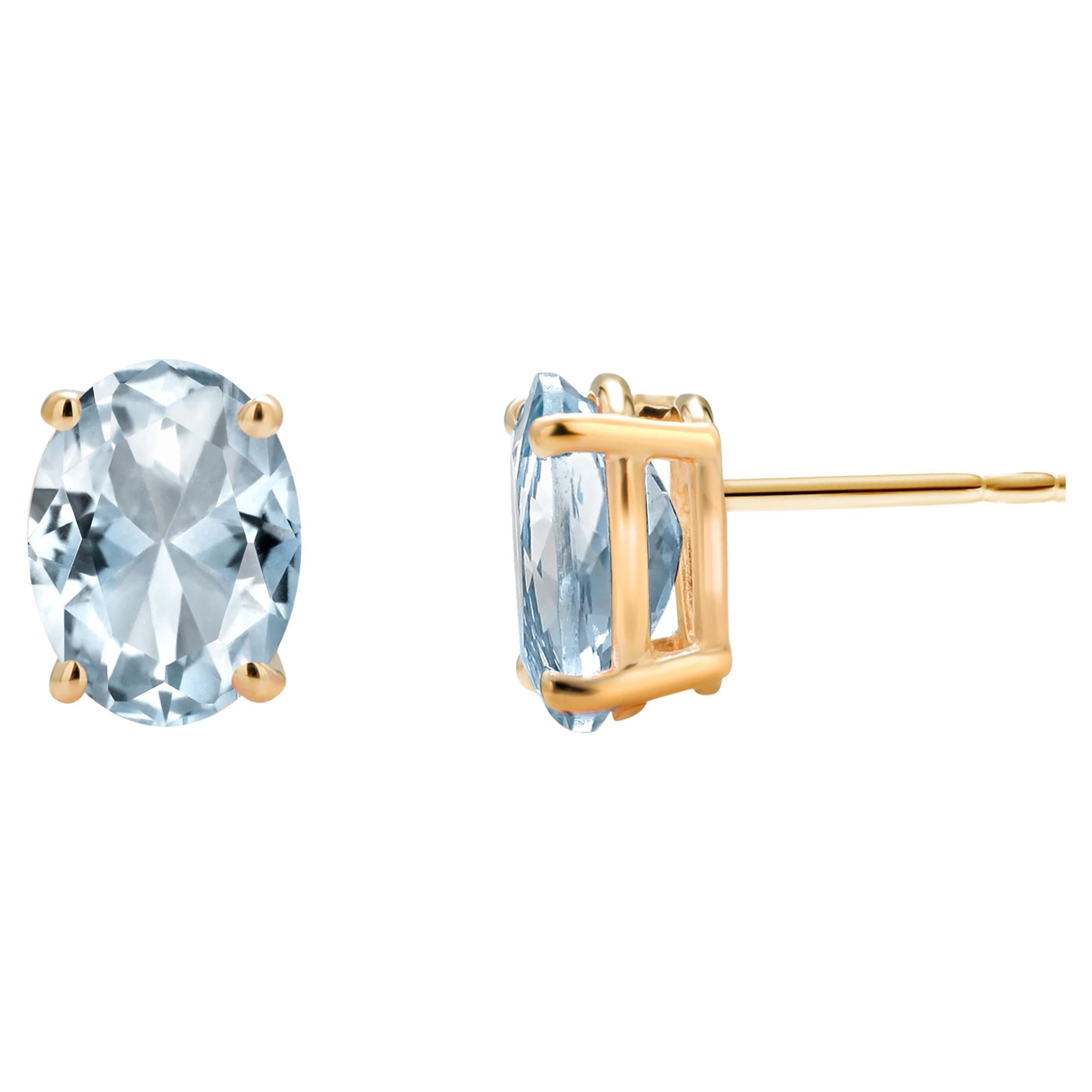 Women's or Men's Oval Shaped Aquamarine Set in Yellow Gold Stud Earrings