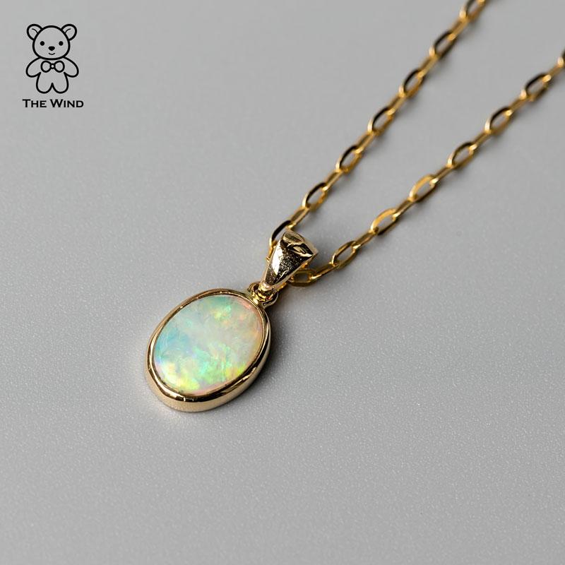 Minimal Style Oval Australian Solid Opal Anhänger Halskette 18k Gelbgold.

Kostenloser Inlandsversand mit USPS First Class!  Kostenlose einjährige beschränkte Garantie!  Kostenlose Geschenktüte oder -box zu jeder Bestellung!



Der Opal, die Königin