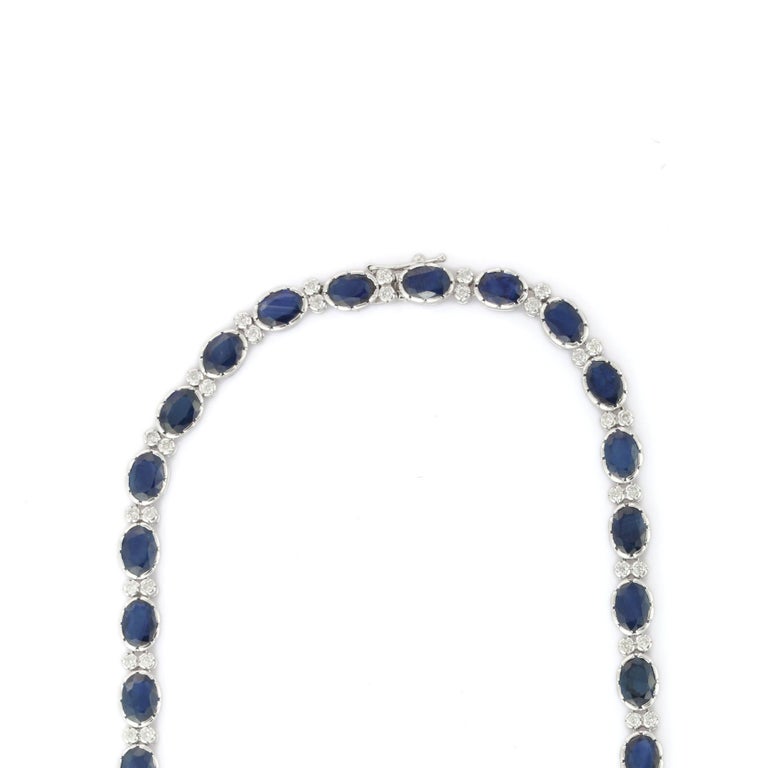 Oval Shaped Blue Sapphire Necklace in 18K White Gold with Diamonds For Sale 2