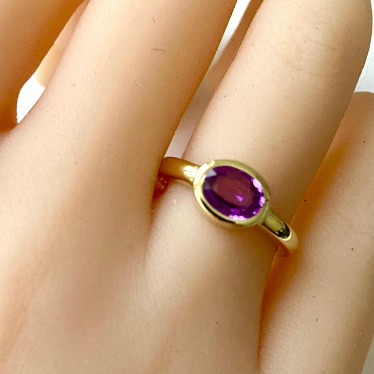Oval Shaped Ceylon Pink Sapphire Bezel Raised Dome Yellow Gold Cocktail Ring For Sale 4
