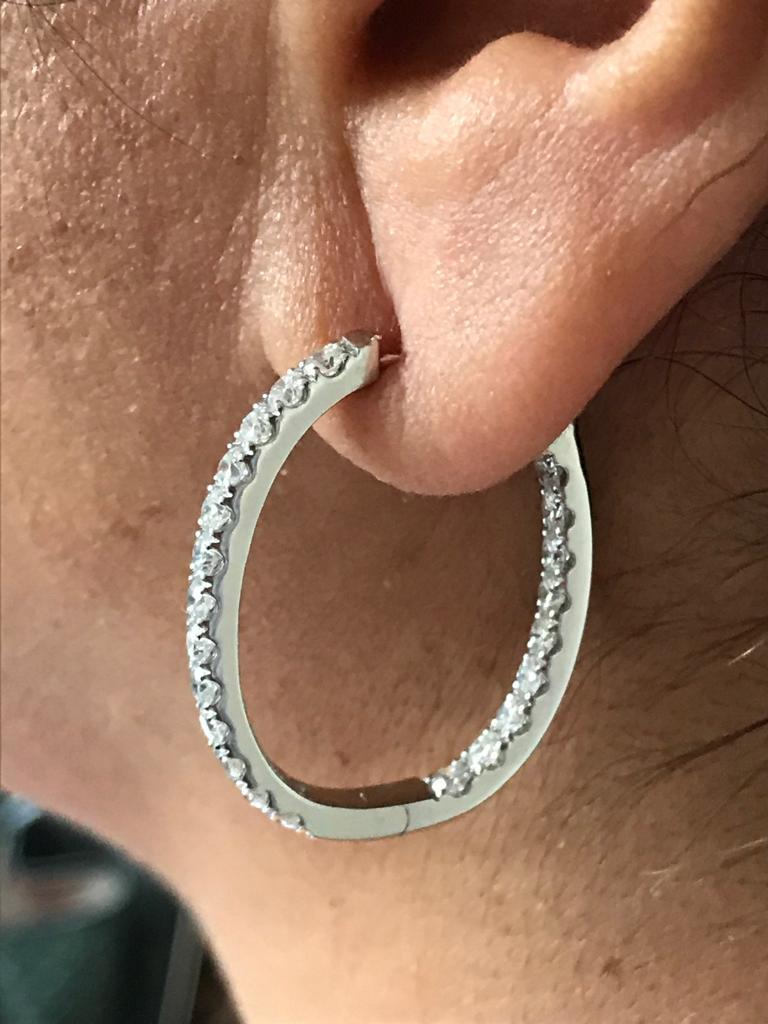 Oval Shaped Diamond Hoop Earrings 3 Carat In New Condition For Sale In Great Neck, NY