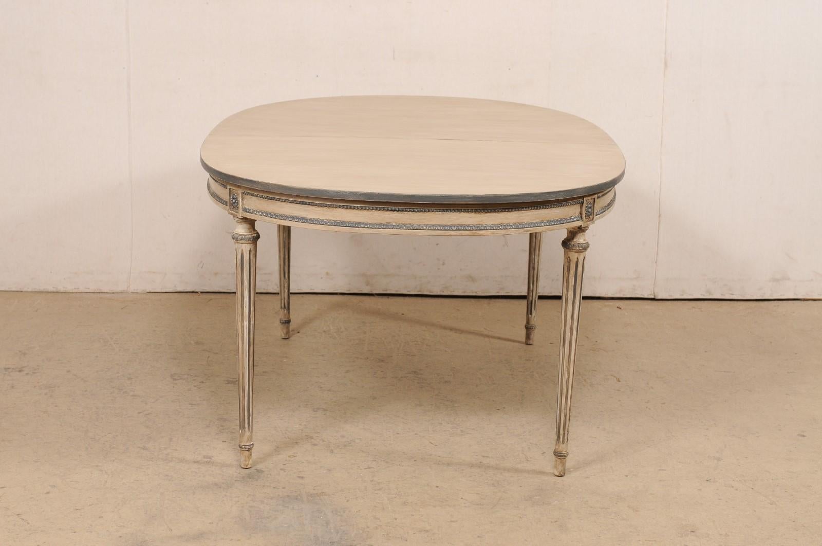 20th Century Oval-Shaped Dining Table on Fluted & Tapering Legs, Custom Painted Finish For Sale