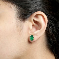 Pendientes Esmeralda Ovalada De Oro Amarillo 18k