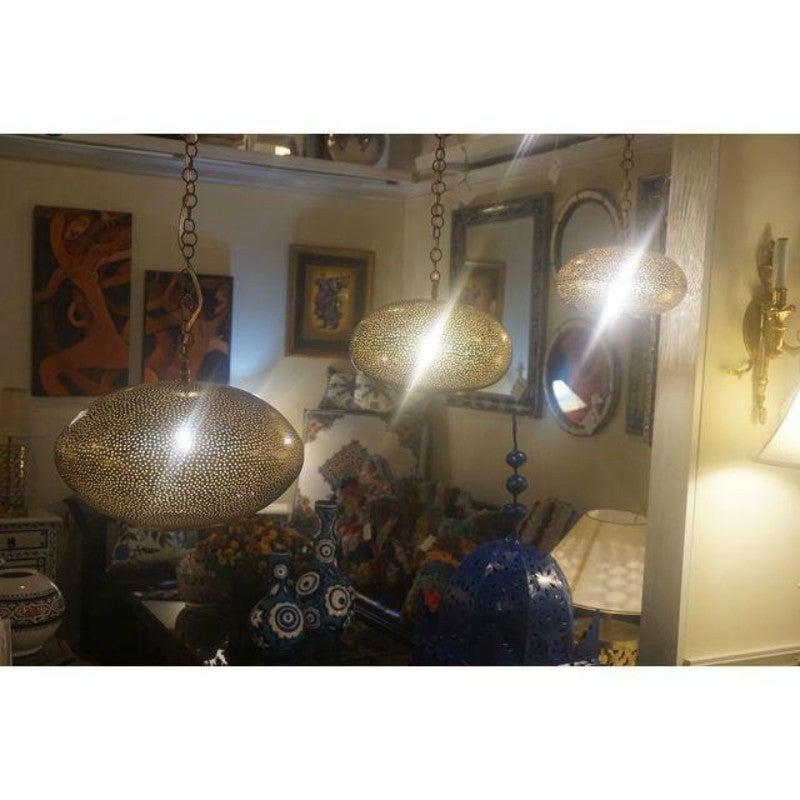 Oval Shaped Modern Gold Brass Pendant Chandelier In Good Condition In Plainview, NY