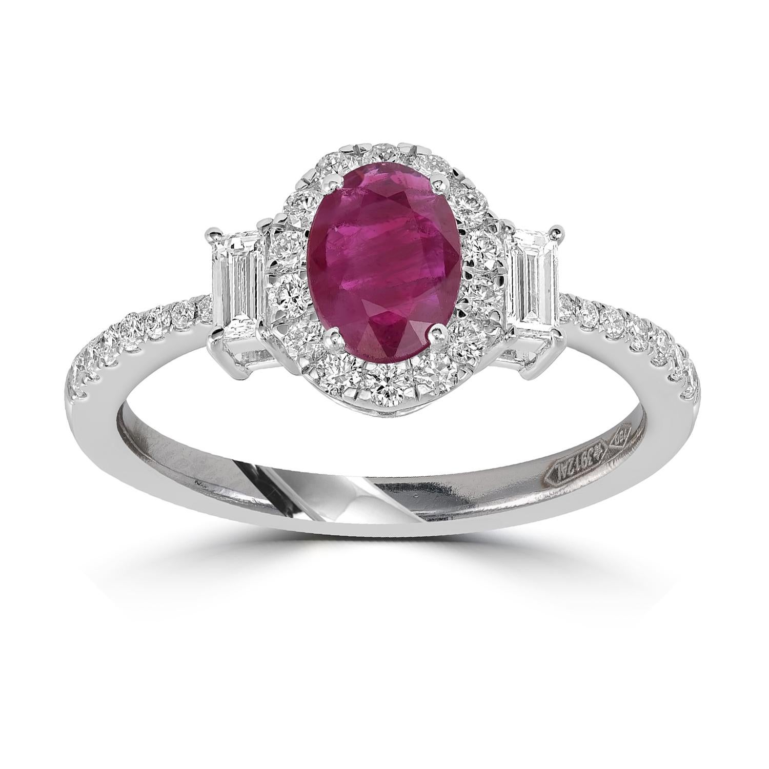 Anillo de Rubí de Mozambique Ovalado con Diamantes de Oro Blanco de 18k Art Decó en venta