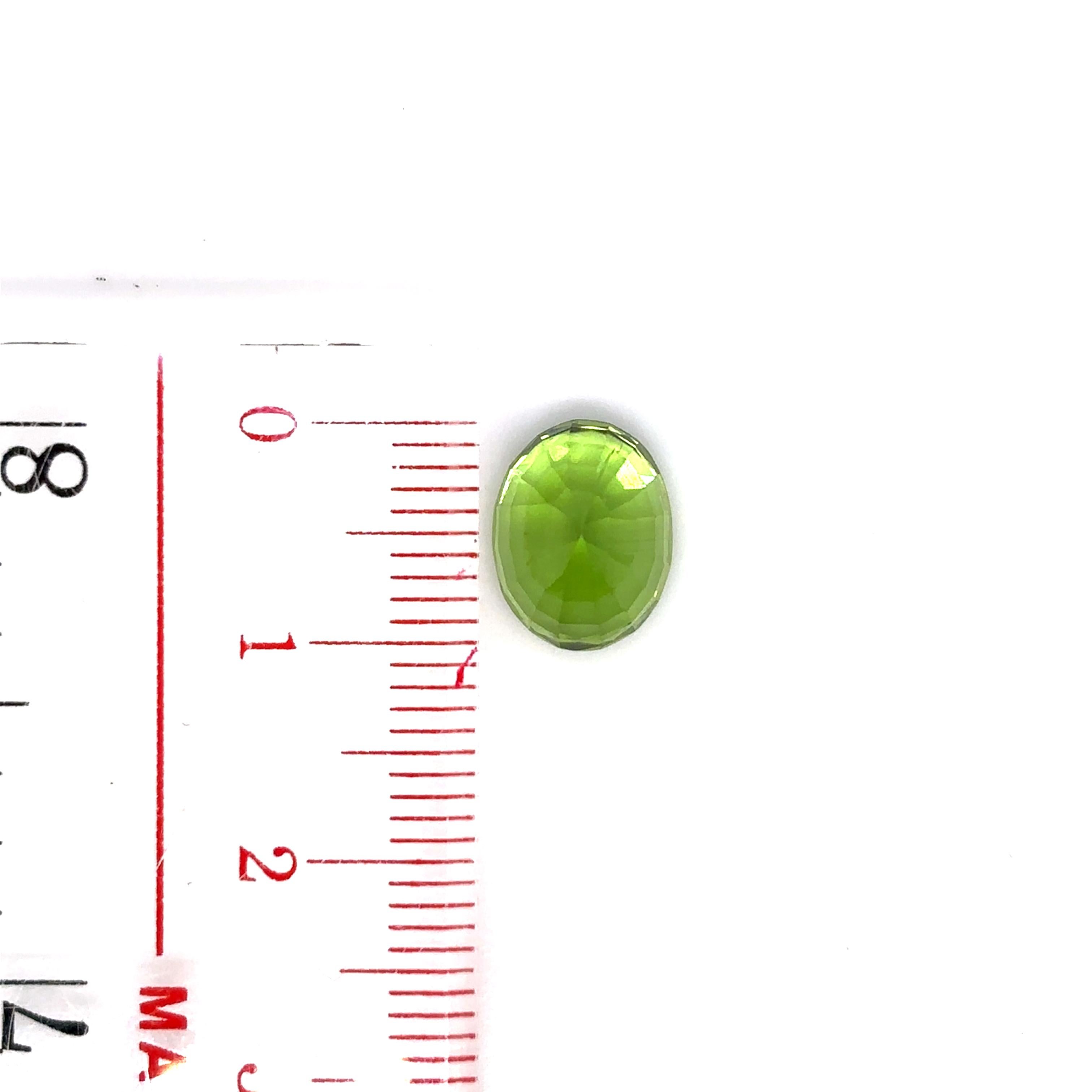 Oval-Shaped Peridot Cts 4.85 For Sale 4