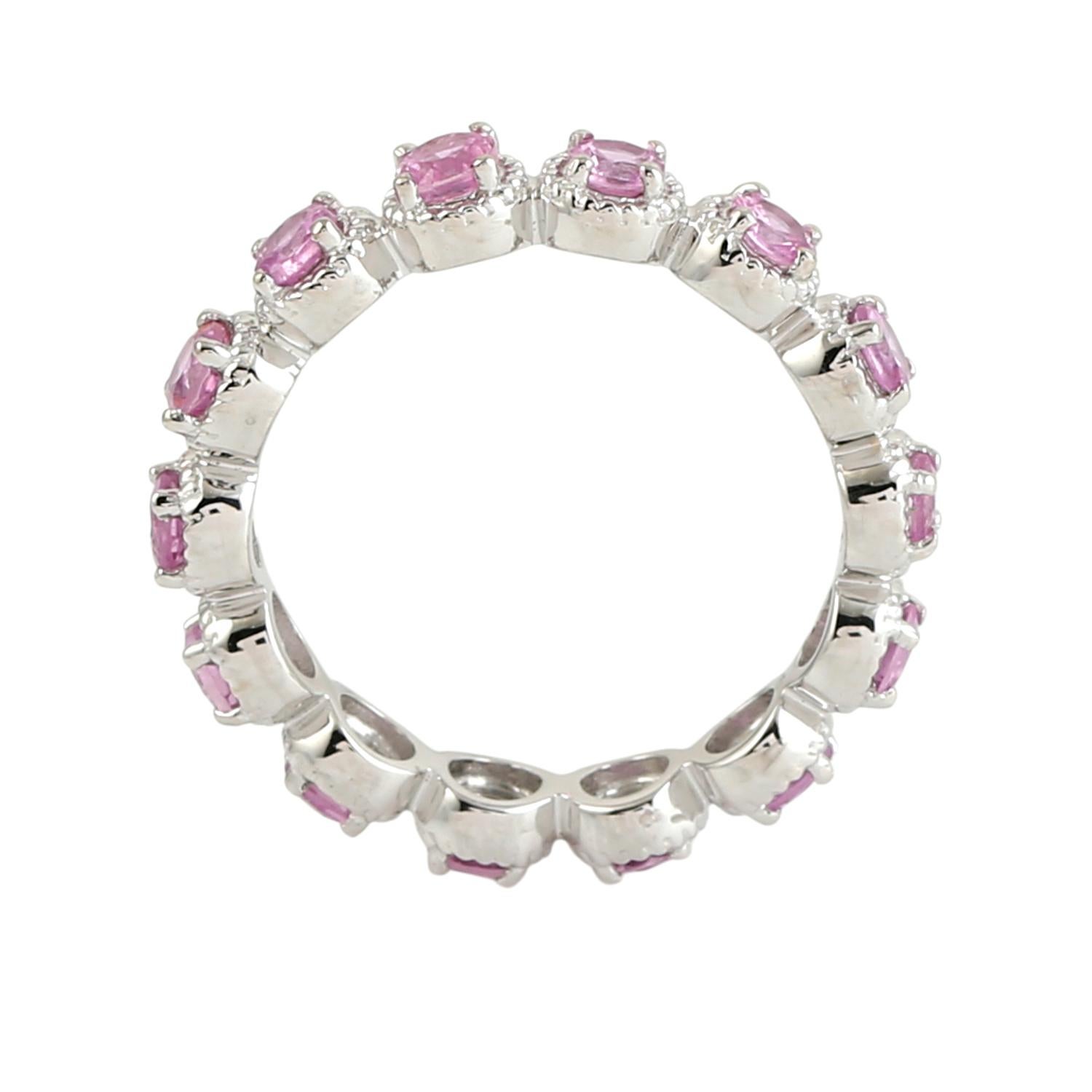 Oval geformt rosa Saphir Band Ring gemacht in 18k Weißgold (Gemischter Schliff) im Angebot