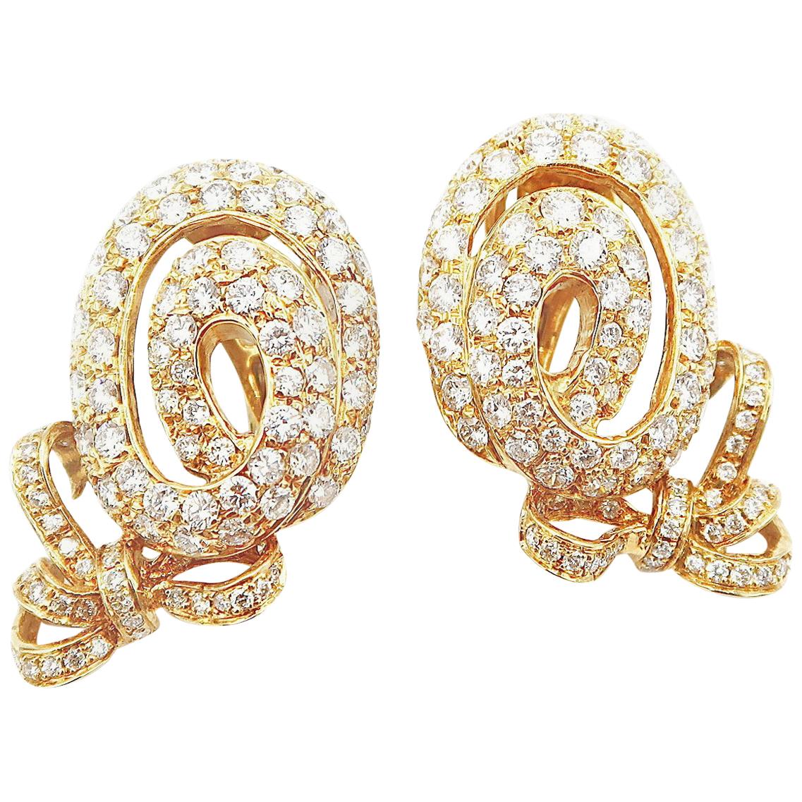 Oval Shaped Ribbon Diamond Pavé Clip-On Gold Earrings For Sale