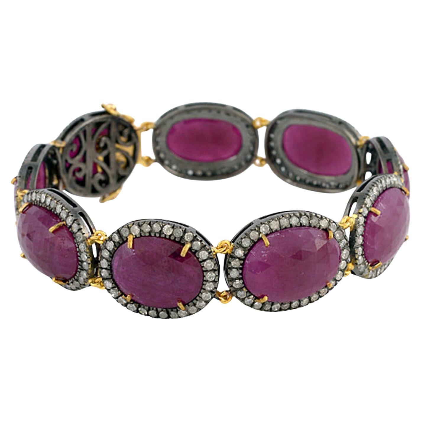 Ovales Rubin-Armband in ovaler Form mit Diamanten aus 18 Karat Gelbgold und Silber