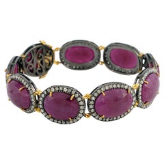 Bracelet de rubis de forme ovale avec diamants en or jaune 18 carats et argent