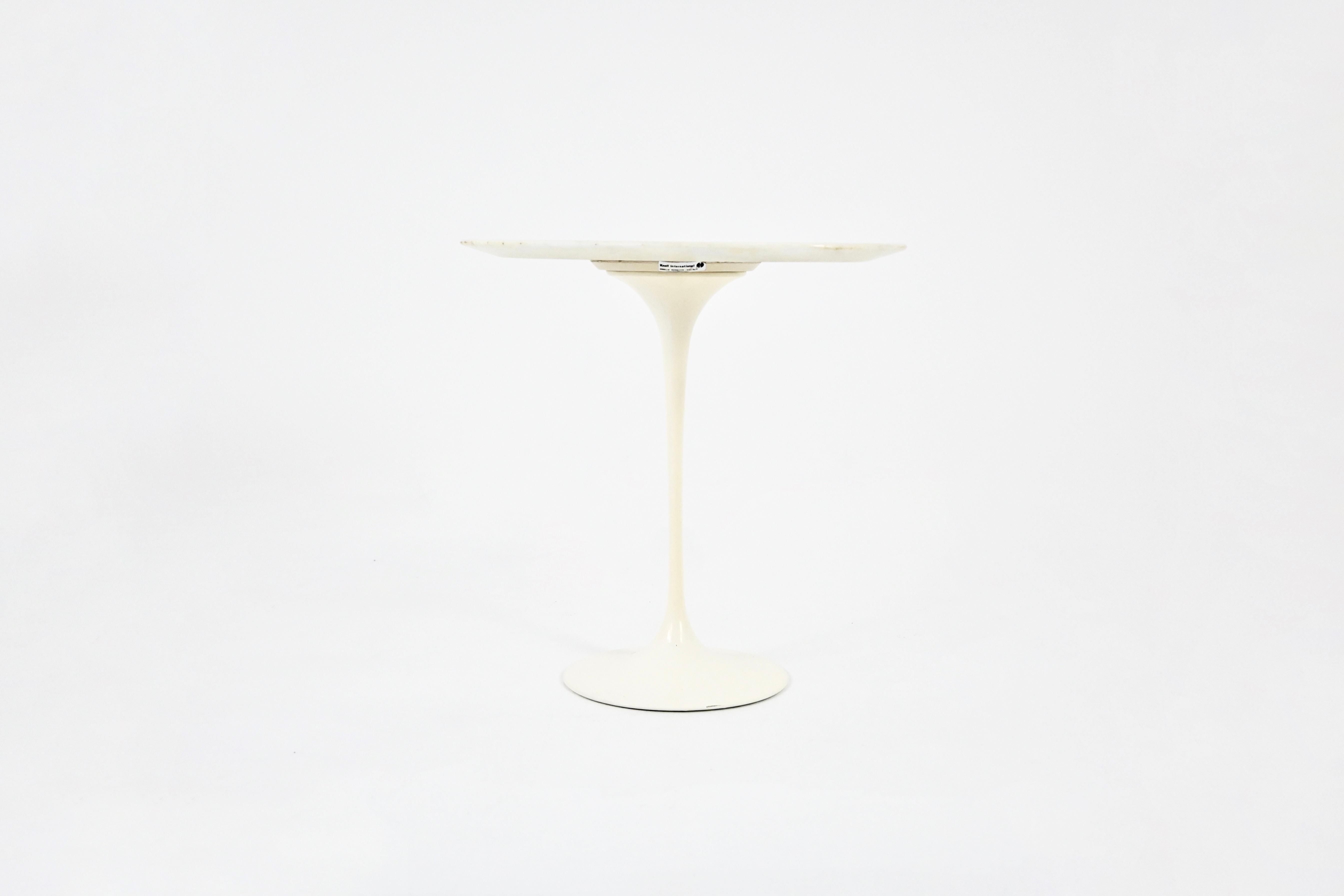 Ovaler Beistelltisch von Eero Saarinen für Knoll International, 1960er Jahre (Moderne der Mitte des Jahrhunderts) im Angebot