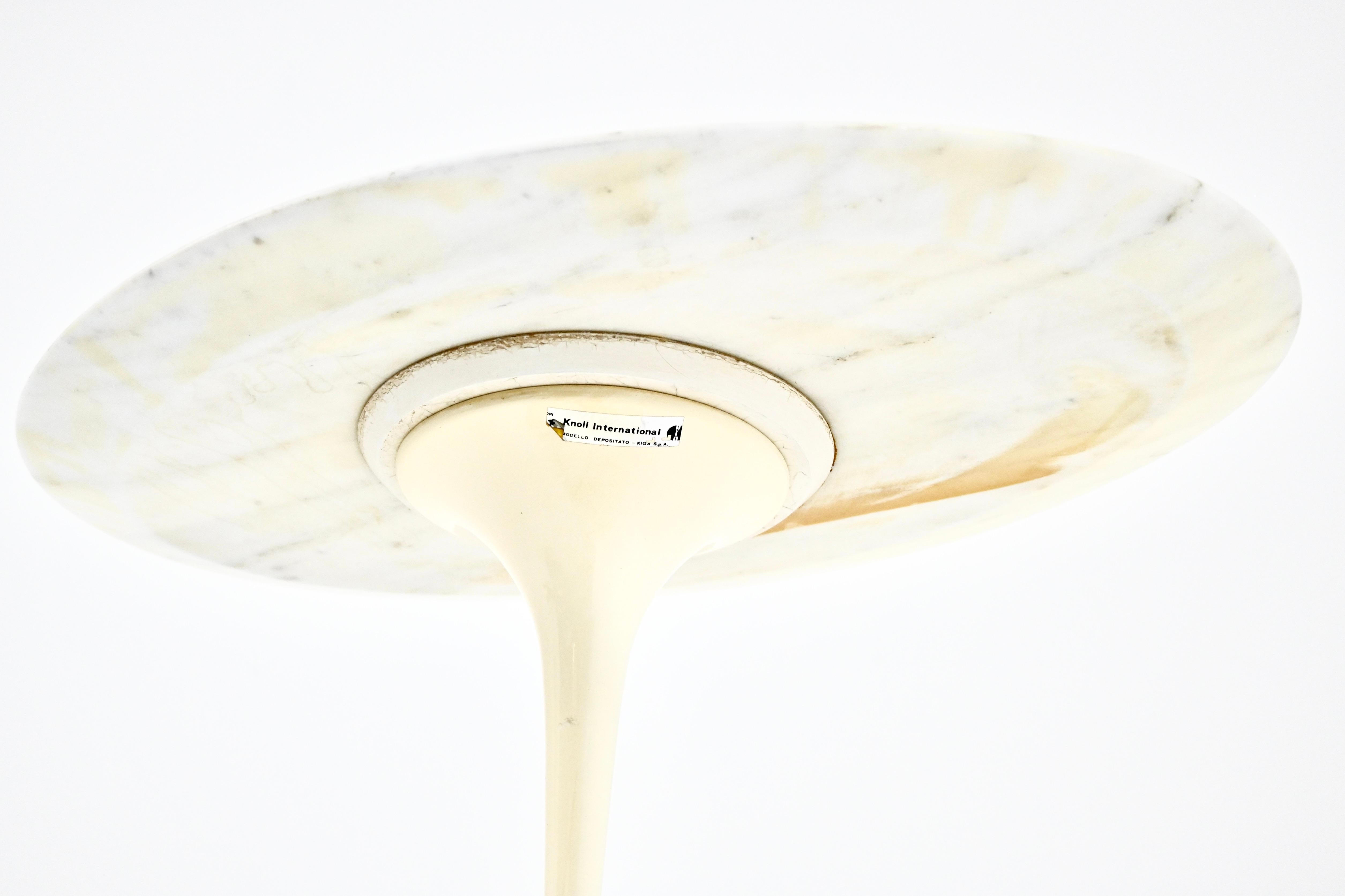 Ovaler Beistelltisch von Eero Saarinen für Knoll International, 1960er Jahre (Mitte des 20. Jahrhunderts) im Angebot
