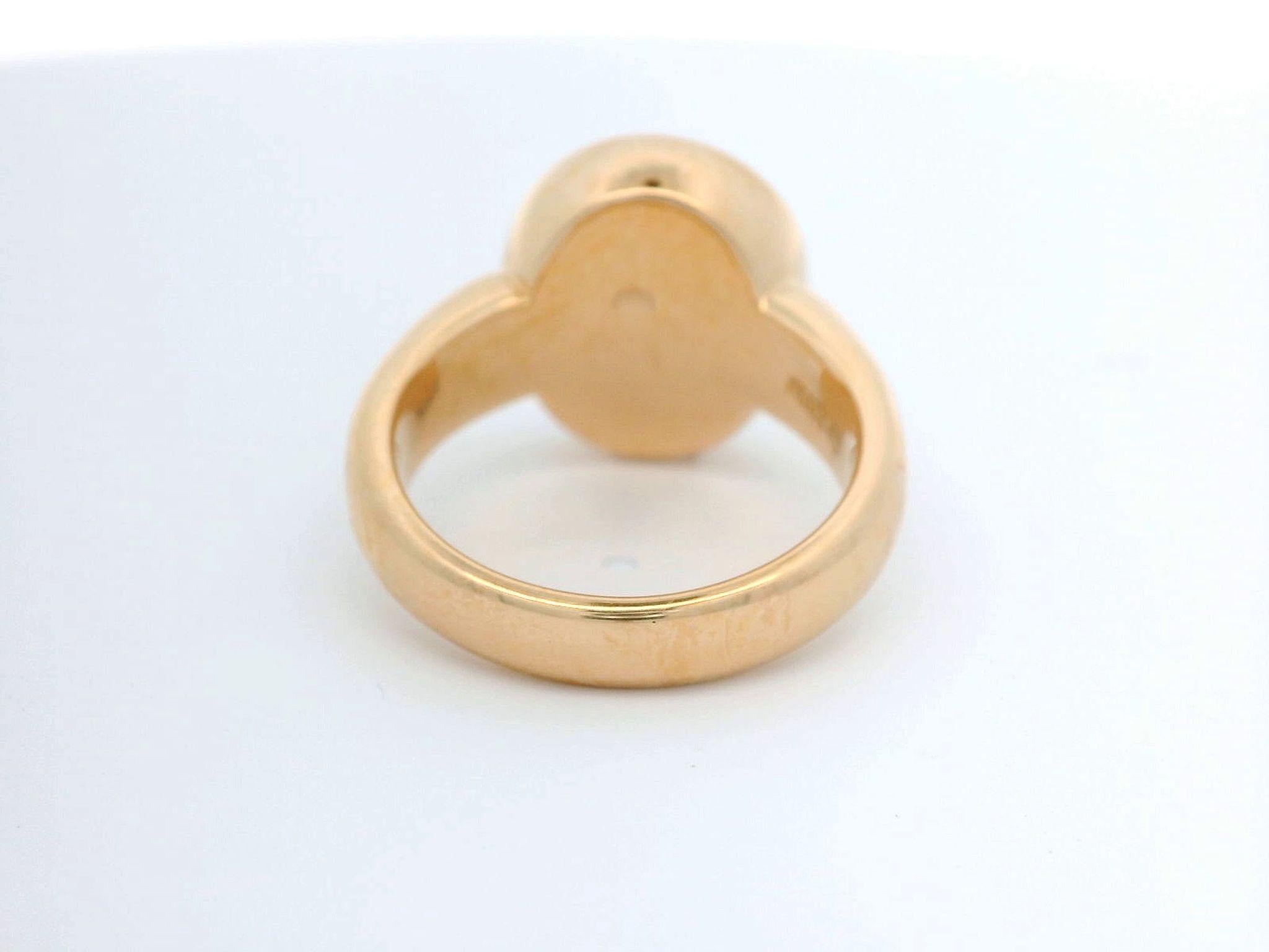 Contemporary Oval Signet Ring, 18k Rose Gold, 14.5 x 13.5 mm with Heraldic Engraving For Sale
