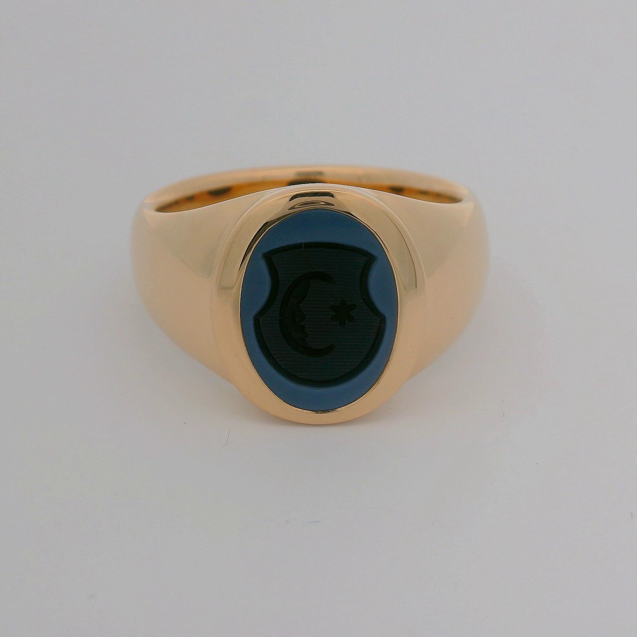 Women's or Men's Oval Signet Ring, 18K Rose Gold,  Niccolo onyx 12.0 x 9.0 mm with Engraving For Sale