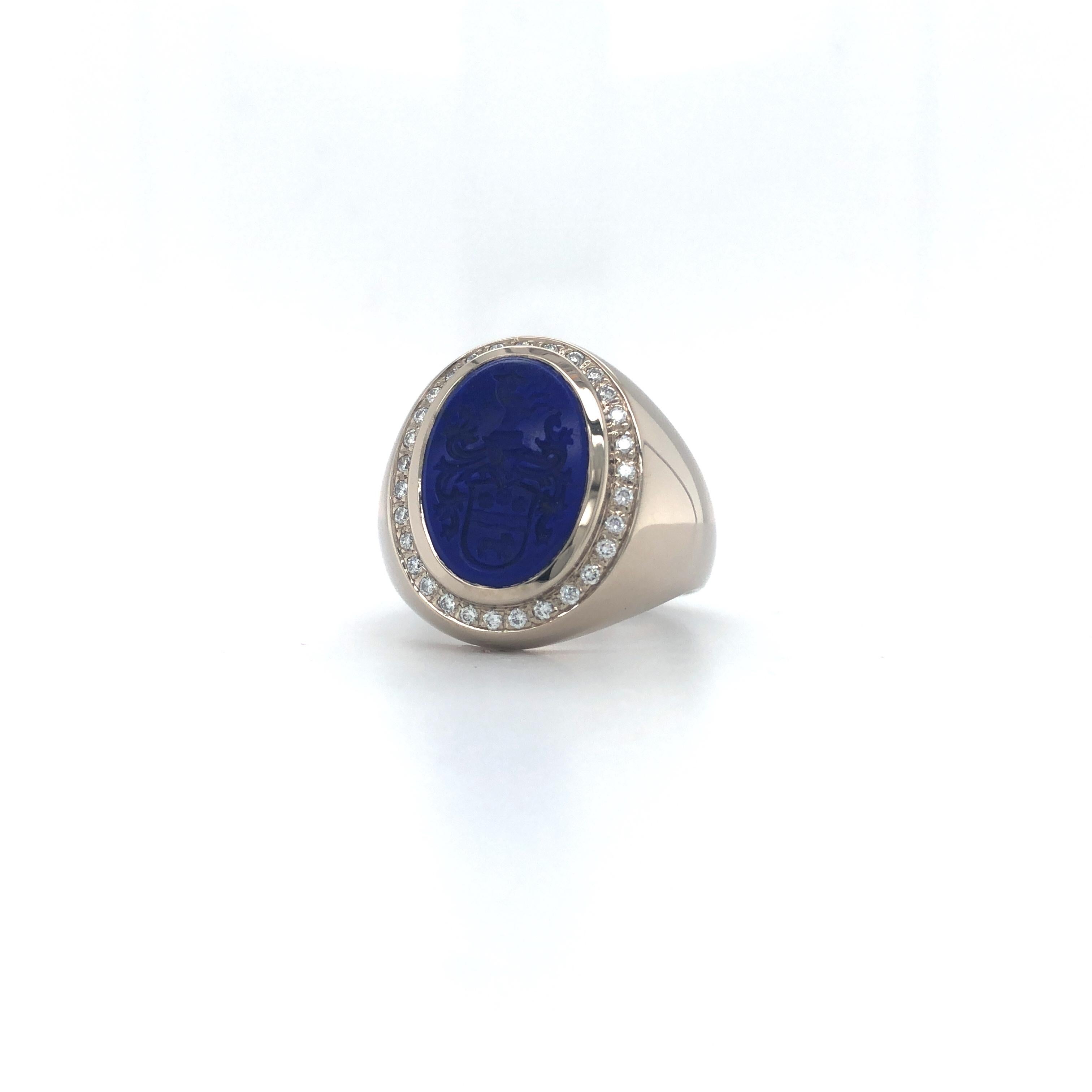 Oval Signet Ring, 18k White Gold, 30 Diamonds H VS, Lapis Lazuli with Engraving For Sale 1