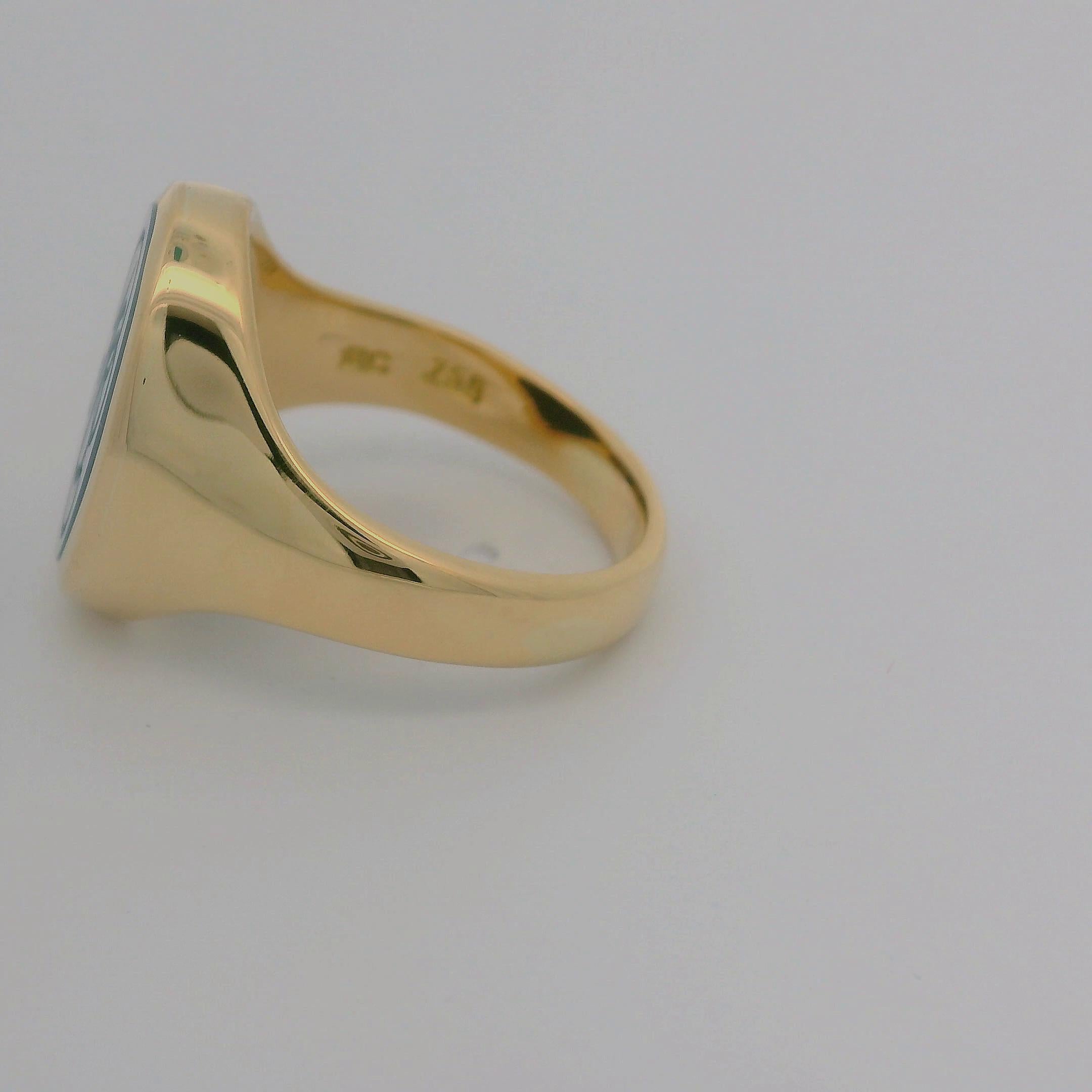 Oval Cut Oval Signet Ring 18k Yellow Gold Niccolo 15.5 x 11.0 mm with Engraving For Sale