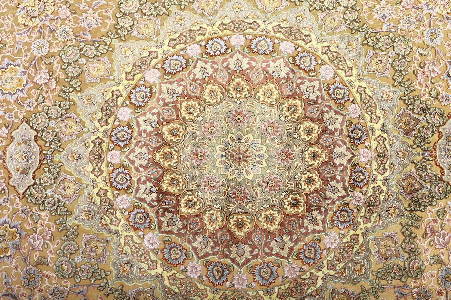 Nazmiyal Collection Vintage Souf Persian Tabriz Rug. Size: 9' 7