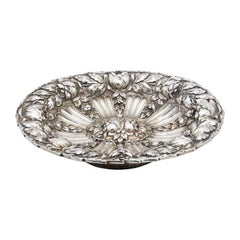 Oval silver fruit bowl centerpiece