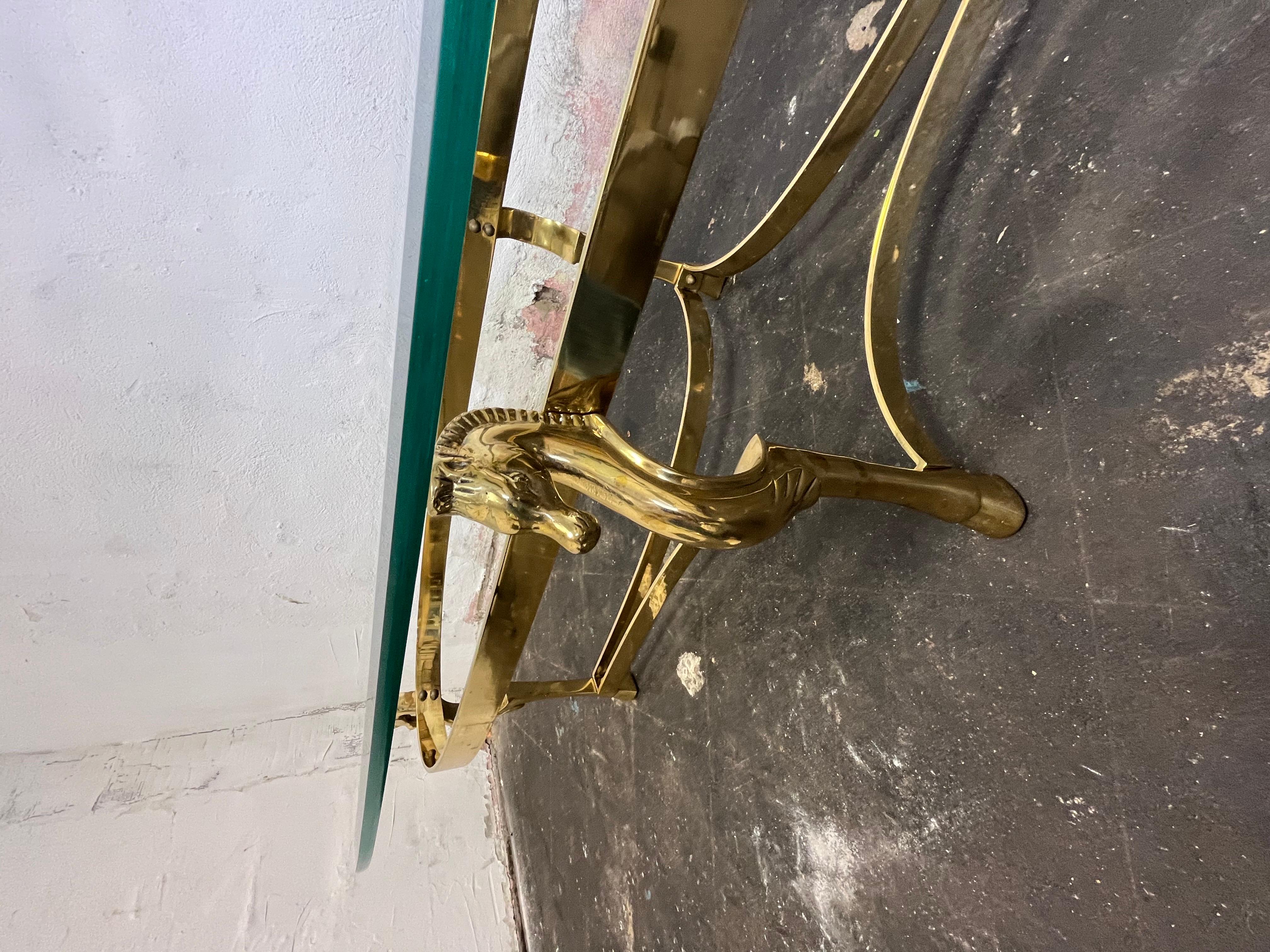 Oval Solid Brass Hoof Feet Horse Heads Base Glass Top Coffee Table In Good Condition In W Allenhurst, NJ