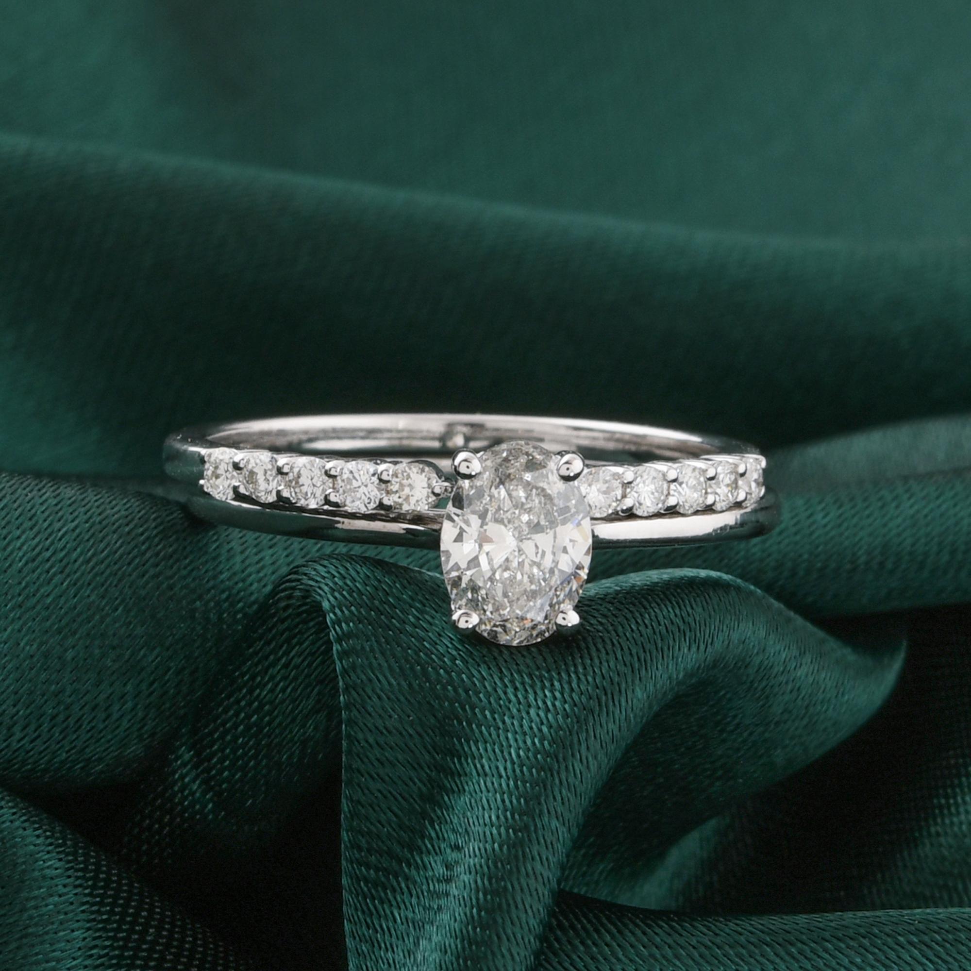 Im Angebot: Ovaler Solitär Naturdiamant Verlobungsring stapelbar 14K Weißgold () 8