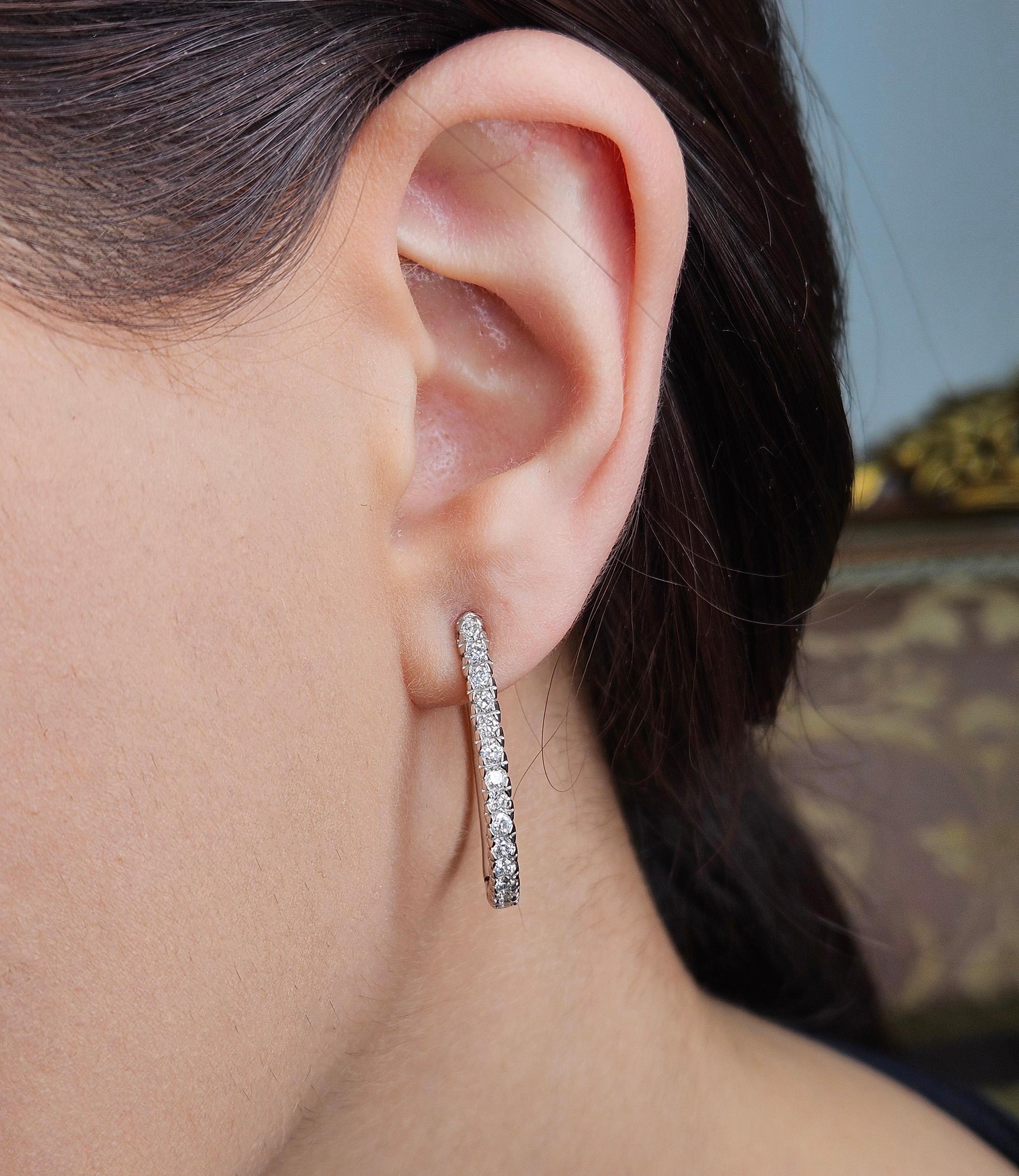 Oval Sonia B Bitton 0.90ctw Round Diamonds 14k White Gold Estate Hoop Earrings For Sale 5