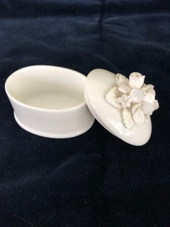 Oval Staffordshire Chins Lidded Box