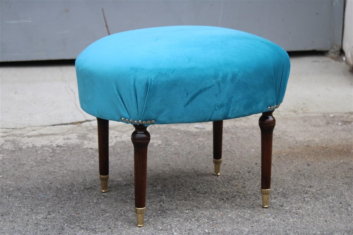 Mid-Century Modern Oval Stool in Blue Velvet with Walnut and Brass Mid-century italian design 1950s For Sale