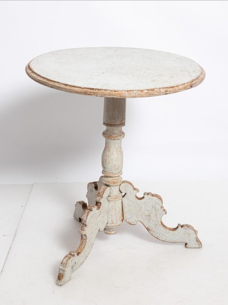 Gustavian Oval Swedish Side Table