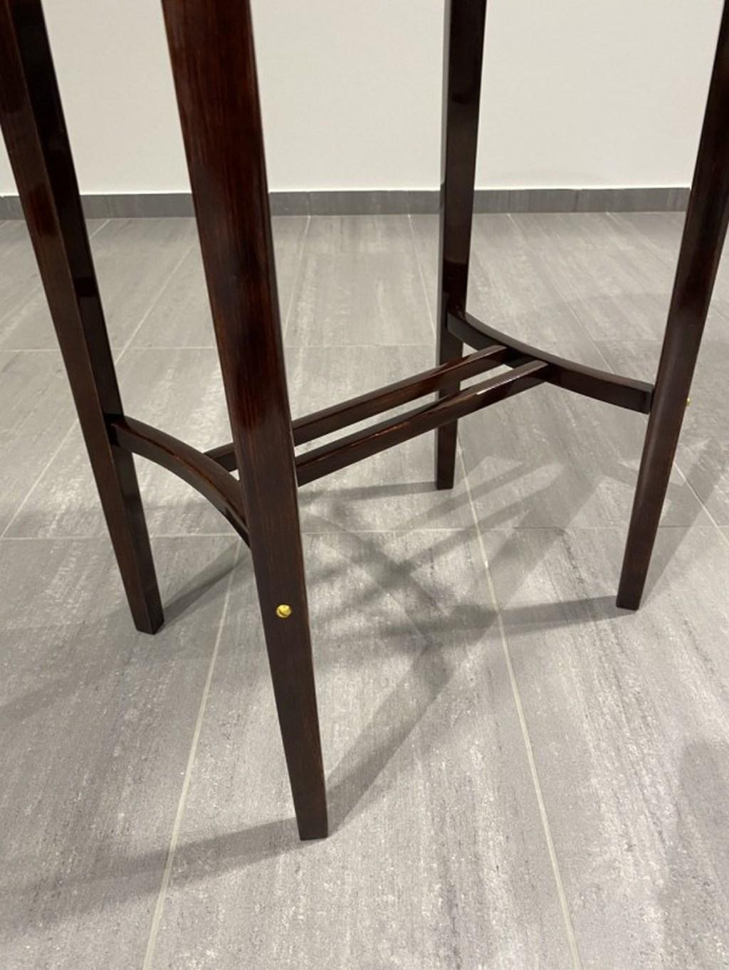 Ovaler Tisch von Josef Hoffmann für die Wiener Werksttte (Wiener Secession) im Angebot