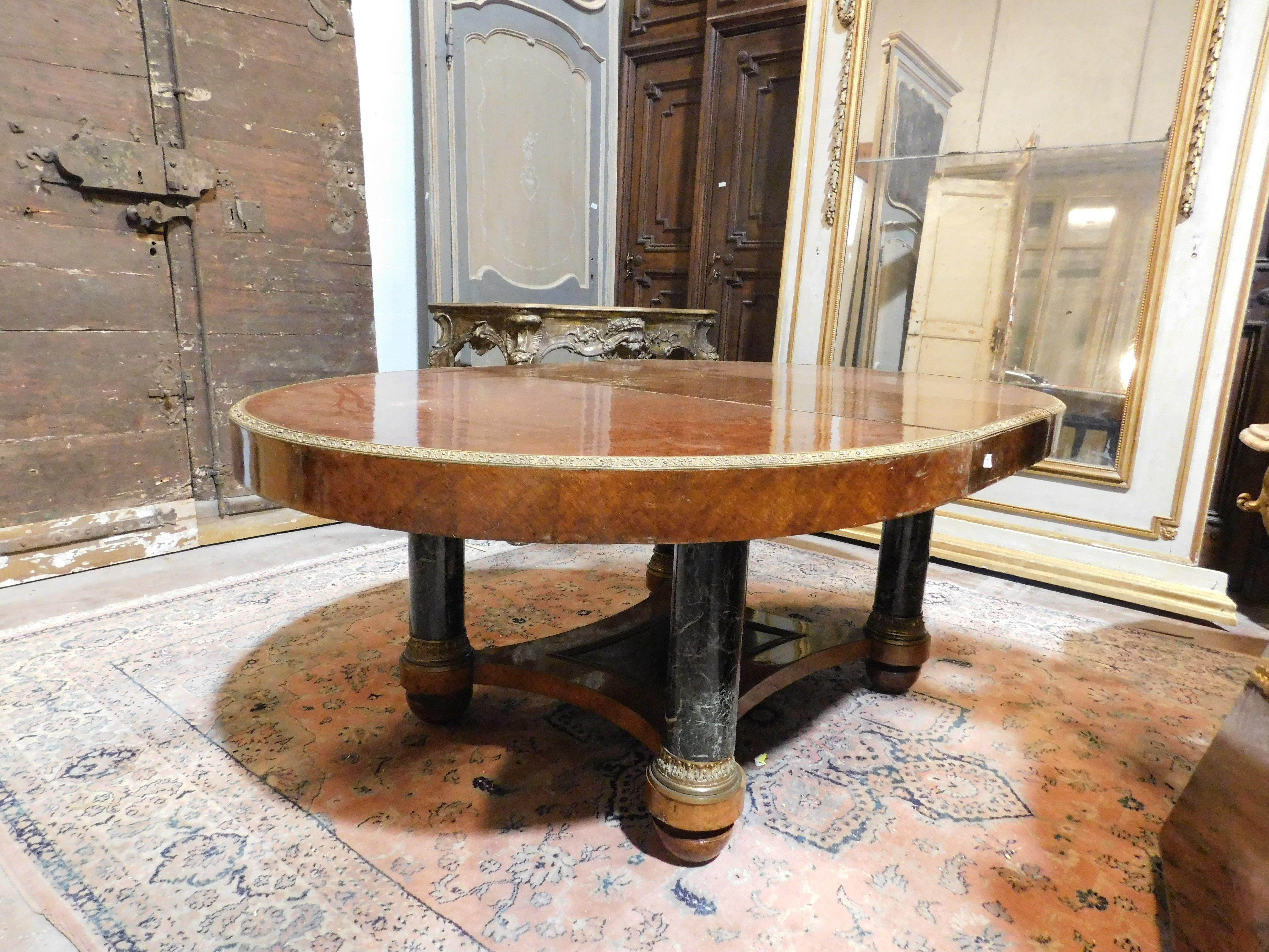 Italian Oval table in inlaid wood, lacquered legs in imitation Verde Alpi marble, Italy For Sale