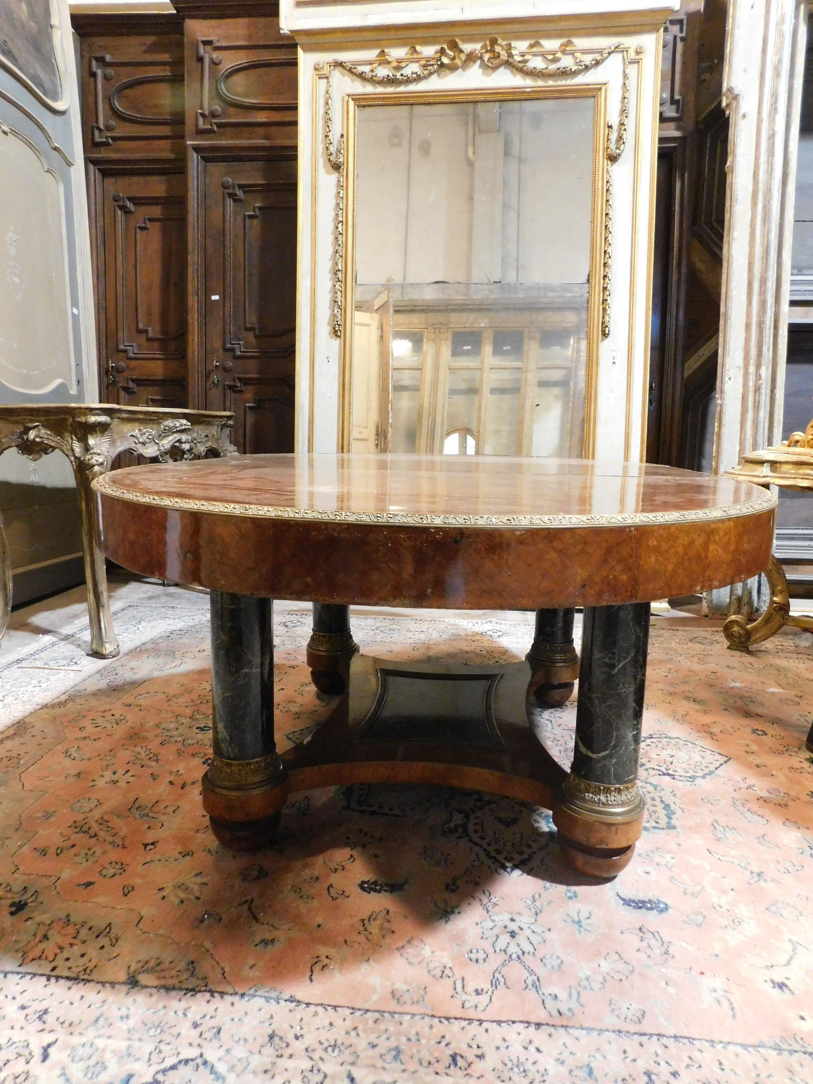 Bronze Oval table in inlaid wood, lacquered legs in imitation Verde Alpi marble, Italy For Sale