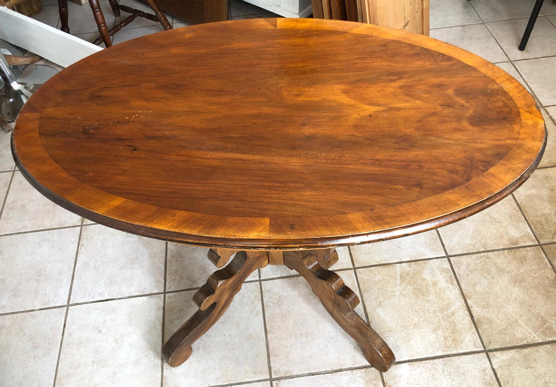 Rustic Oval Table in Walnut, from 1900, Original Tuscan Veneered Top, Solid Wood Legs