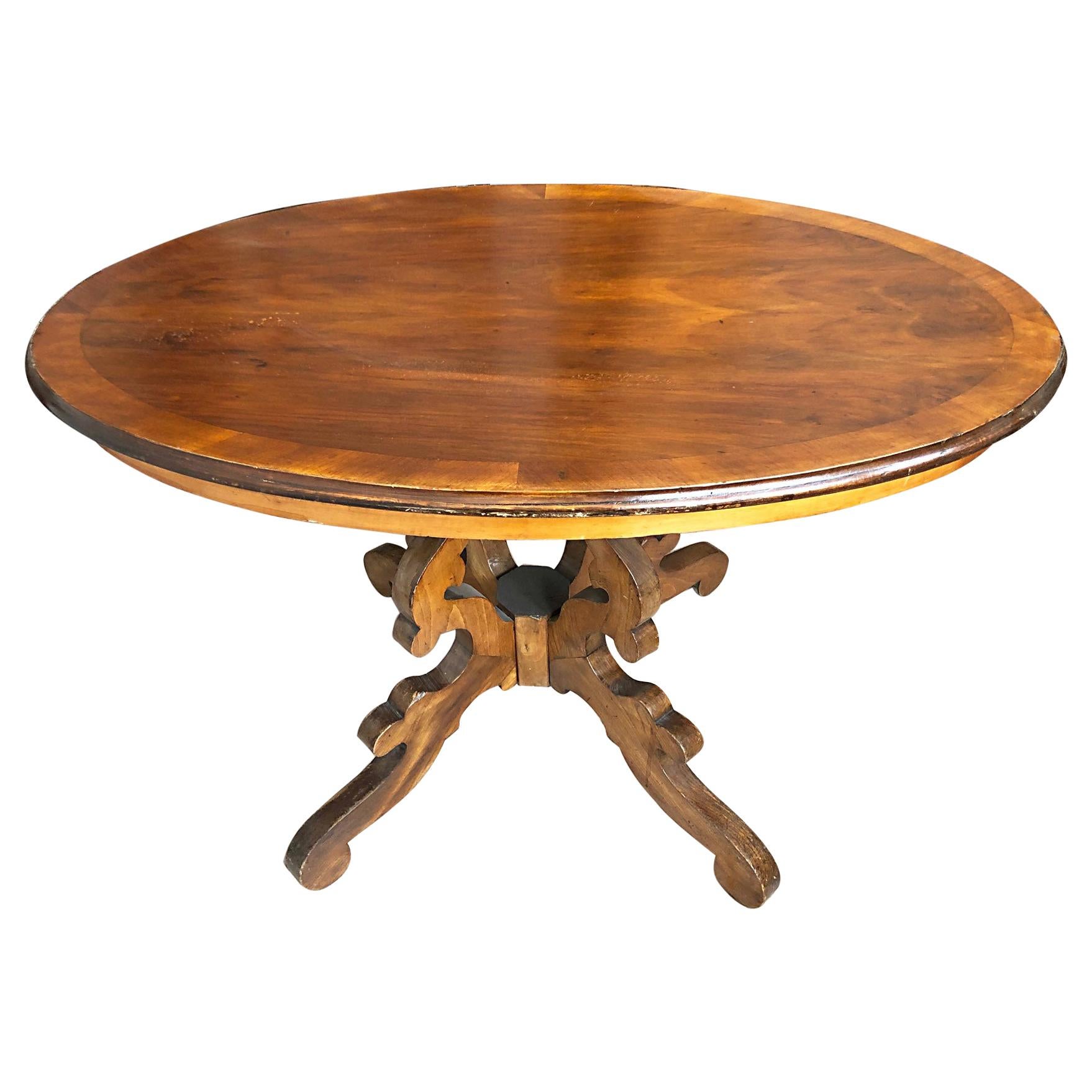 Oval Table in Walnut, from 1900, Original Tuscan Veneered Top, Solid Wood Legs